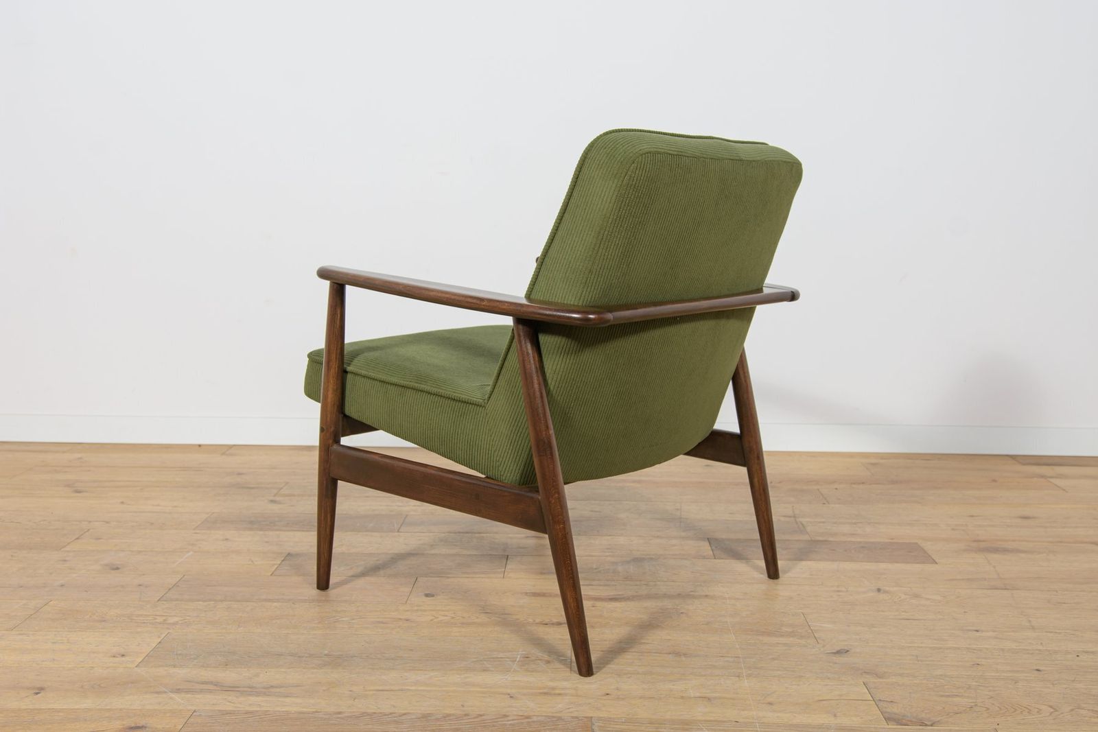 Model 300 192 Armchair By Juliusz Kedziorek For Goscinska Furniture Factory, Poland, 1970s photo 775.0