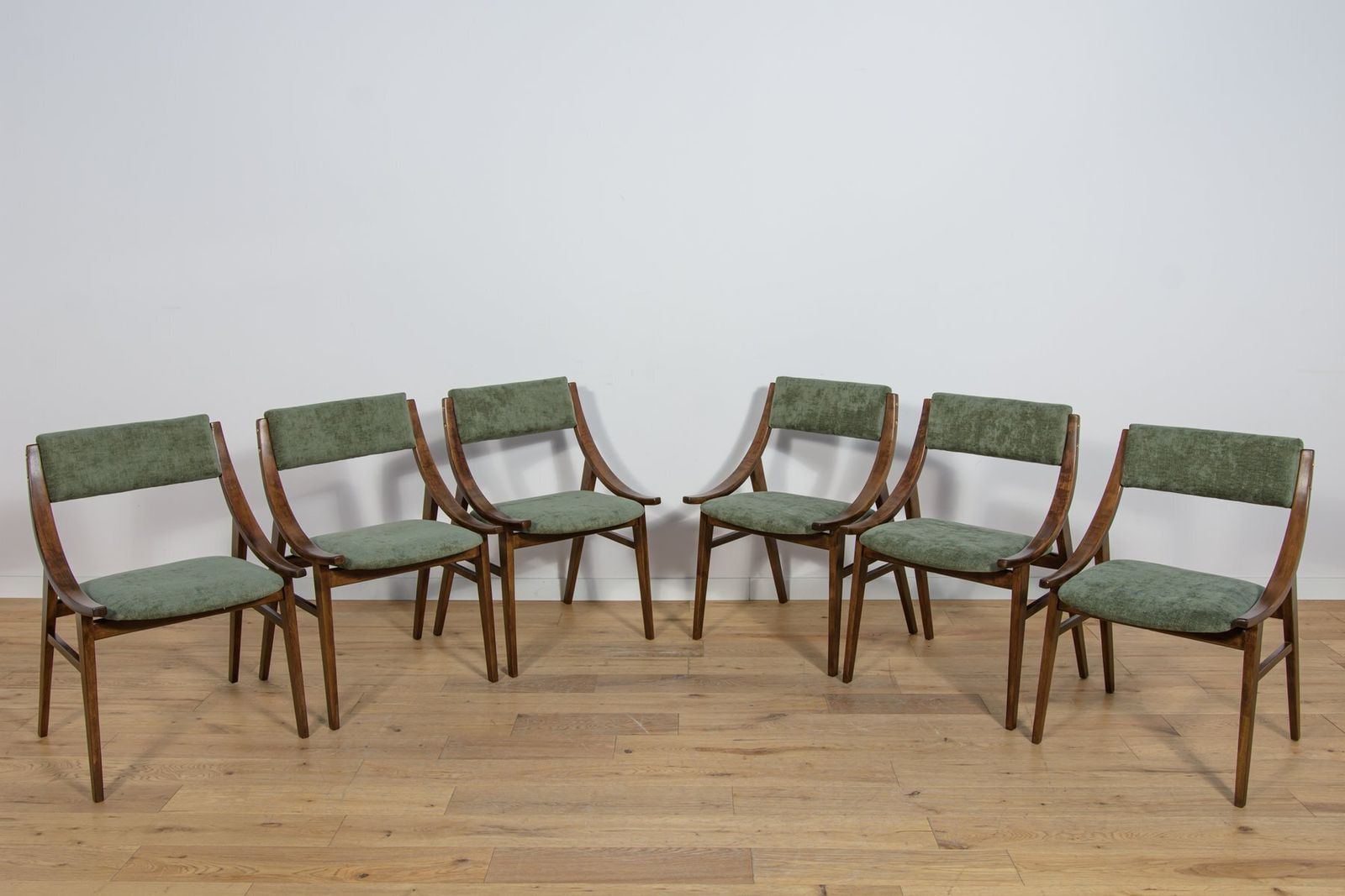 Ski Jumper Chairs By Juliusz Kędziorek For Zamojska Furniture Factory, Poland, 1970s, Set Of 6 photo furniture