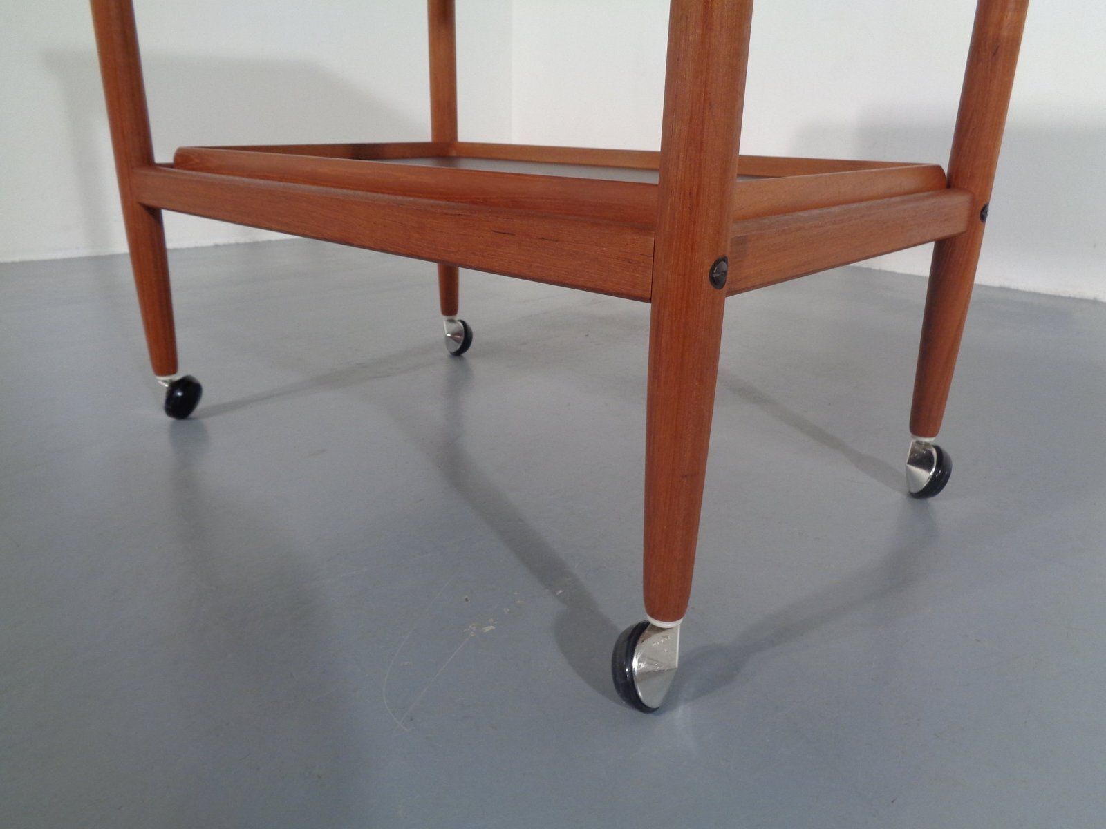 867.0 Teak Flip Flop Expandable Cart With Removable Tray By Grete Jalk For Poul Jeppesens Møbelfabrik, Denmark, 1960s photo