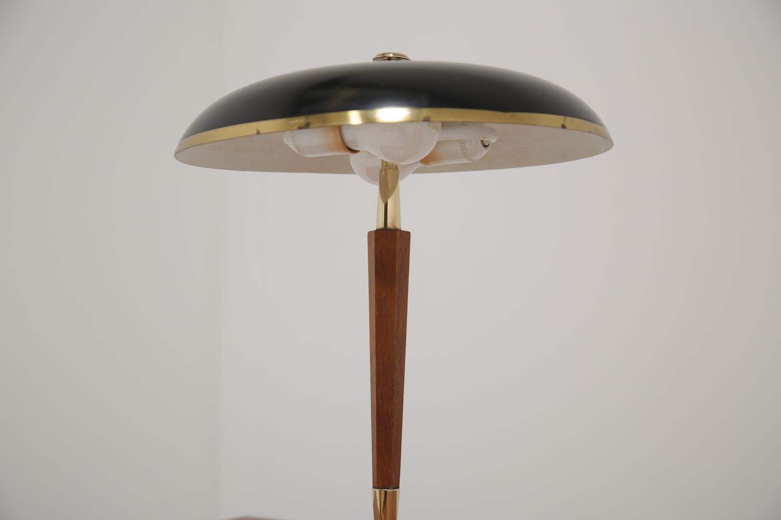 Borens Borås Model 8453: Swedish Mid Century Table Lamp In Brass, Teak, And Lacquered Metal, 1940s/50s photo vintage