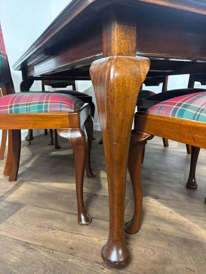 Edwardian Mahogany Wind Out Table Dining Suite photo 1199.0