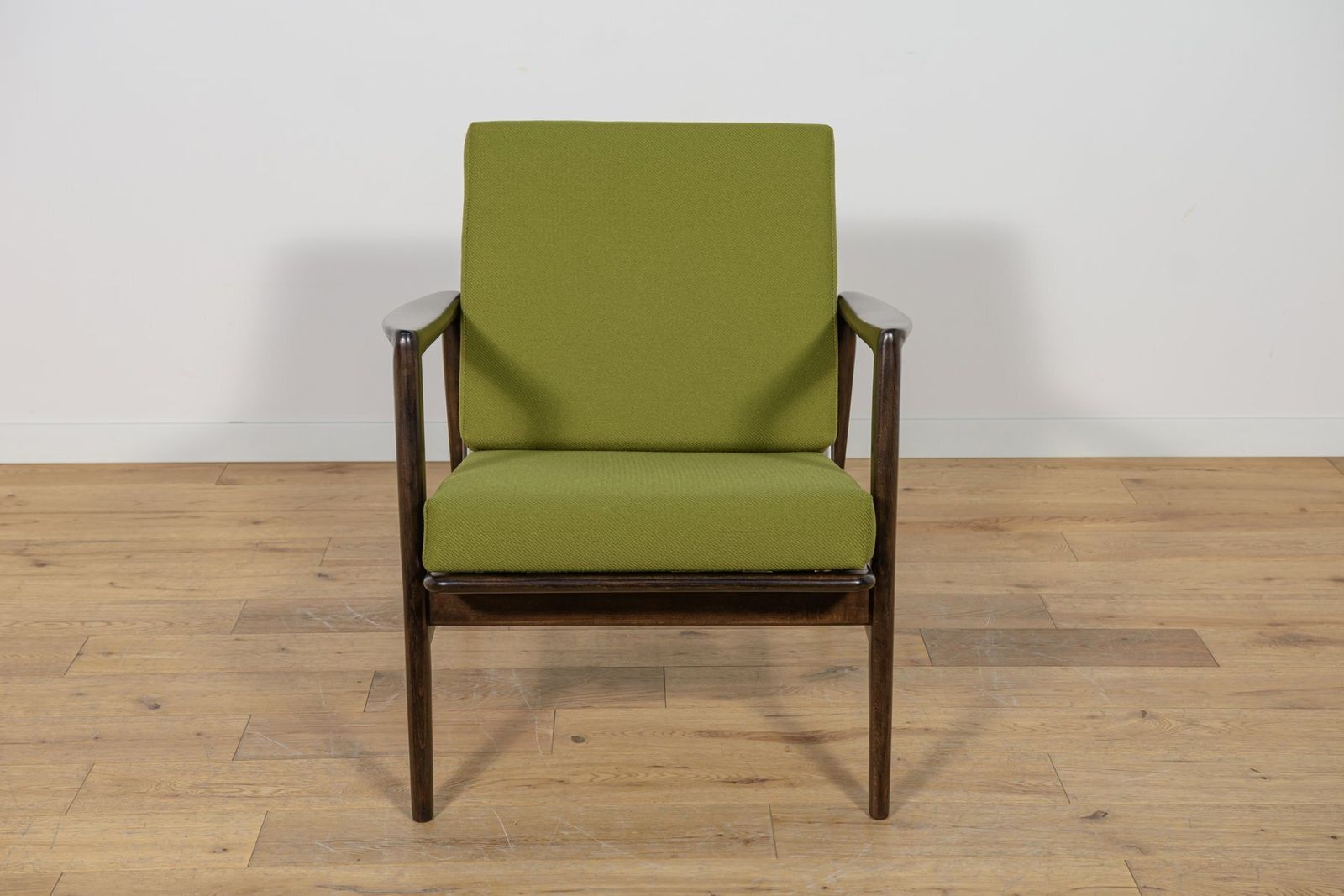 Model 300 139 Armchair From Swarzędz Furniture Factory, 1960s photo furniture