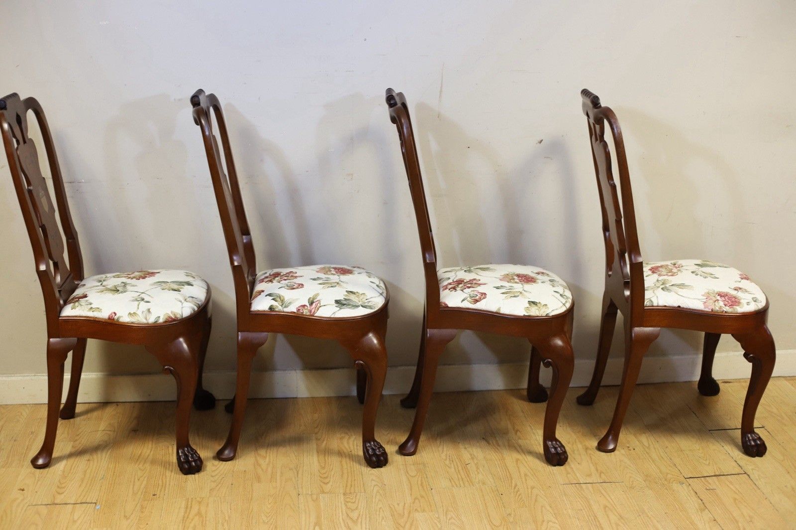 Thomas Messel , Stunning Set Of Ten Walnut Queen Anne Style Dinning Chairs photo Furniture