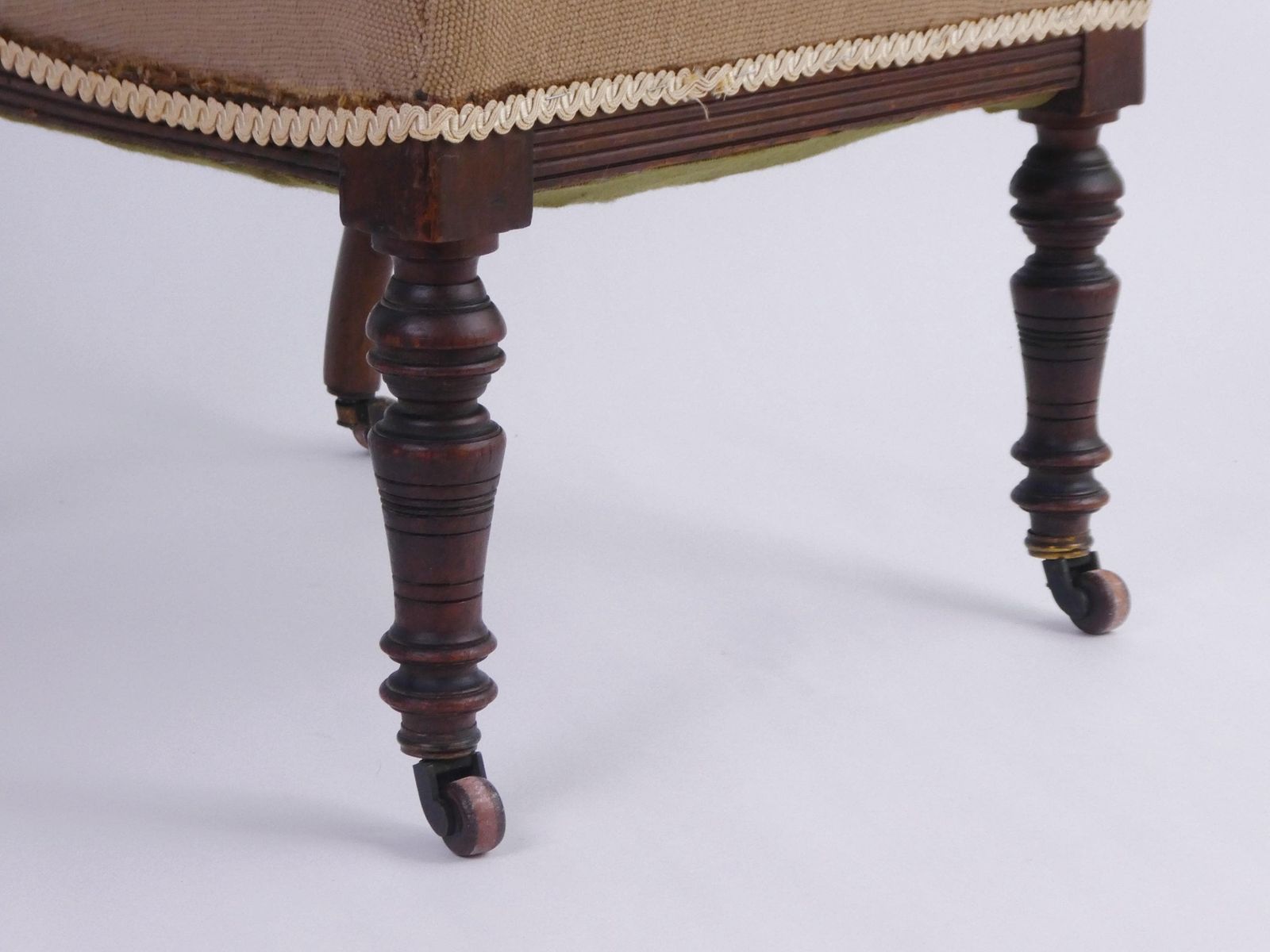 Antique English Needlepoint Chair With Wheels, Victorian Wooden Bedroom Chair With Floral Design photo vinterior