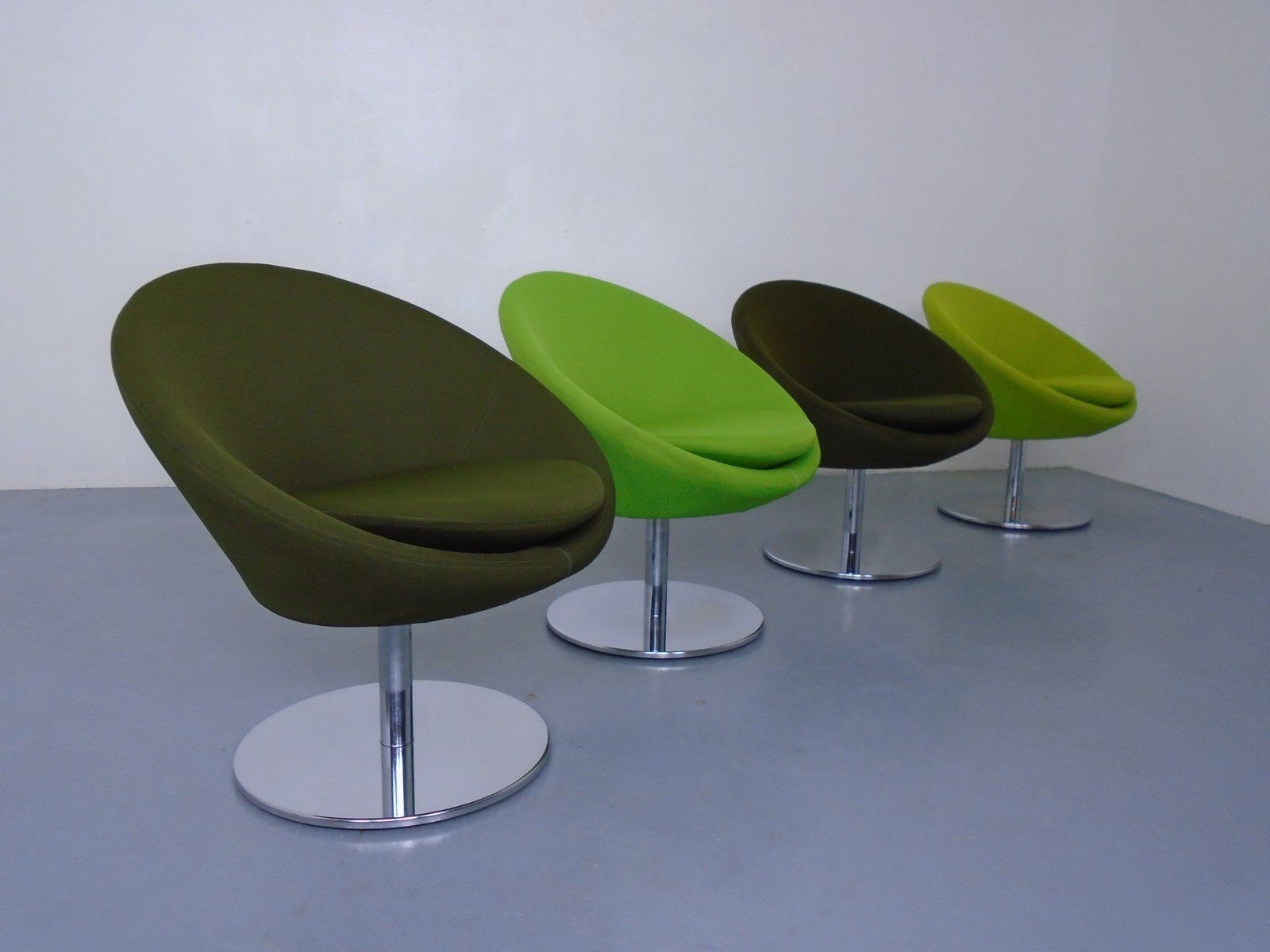 Allermuir Conic Swivel Club Chairs & Table, Uk, 2015, Set Of 5 photo buy