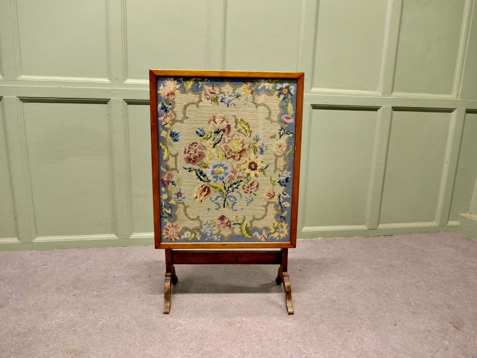Metamorphic Embroidered Fire Screen Occasional Table Superb Expertly Hand Embroidered photo for sale