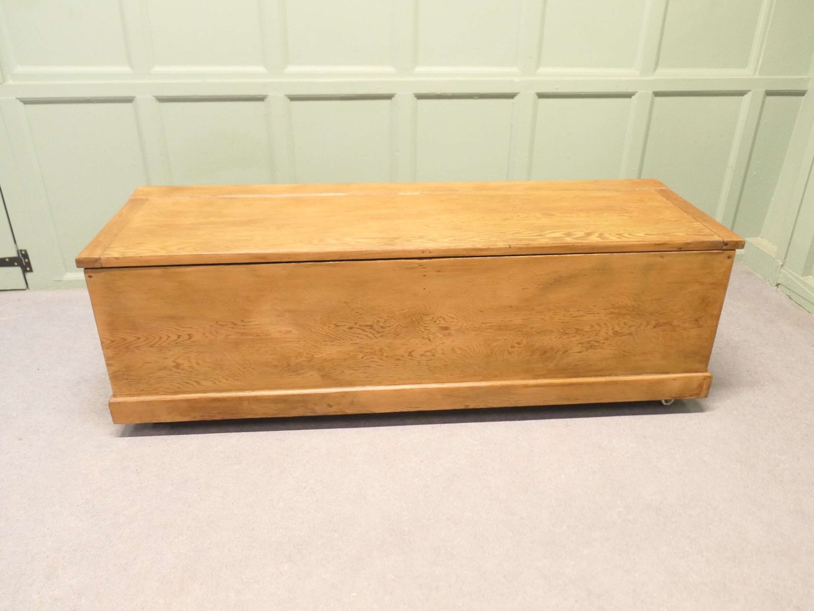 Long Narrow Victorian Pitch Pine Box photo Furniture