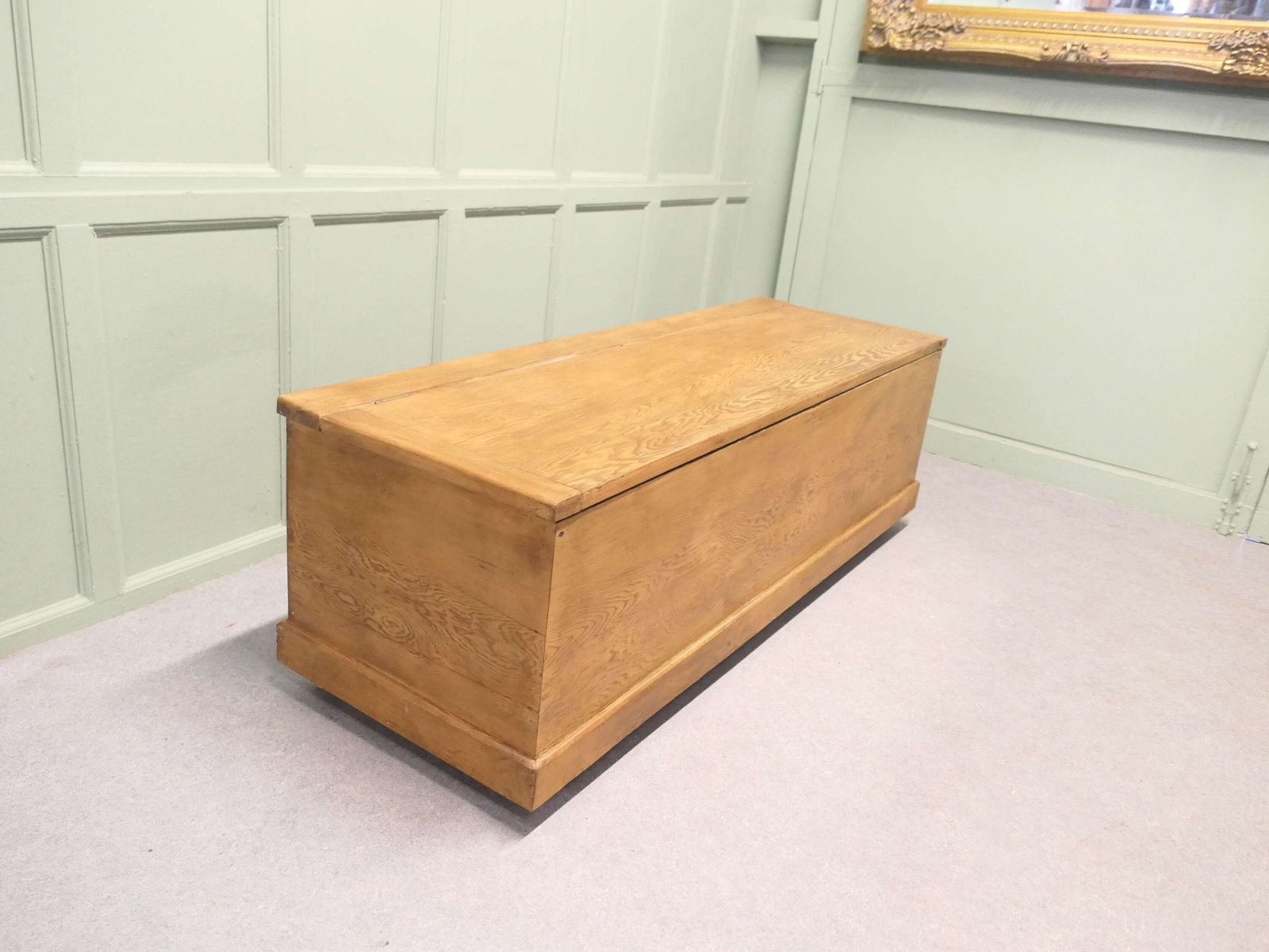 Long Narrow Victorian Pitch Pine Box photo 660.0