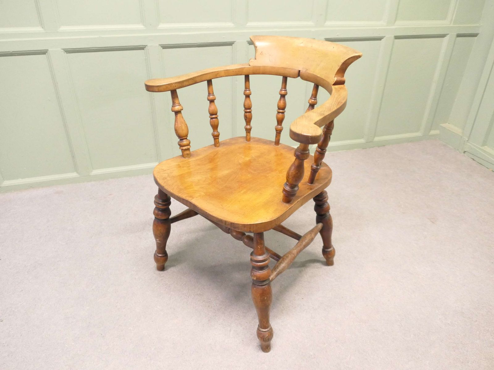 19th Century Beech And Elm Smokers Bow Office Or Desk Chair