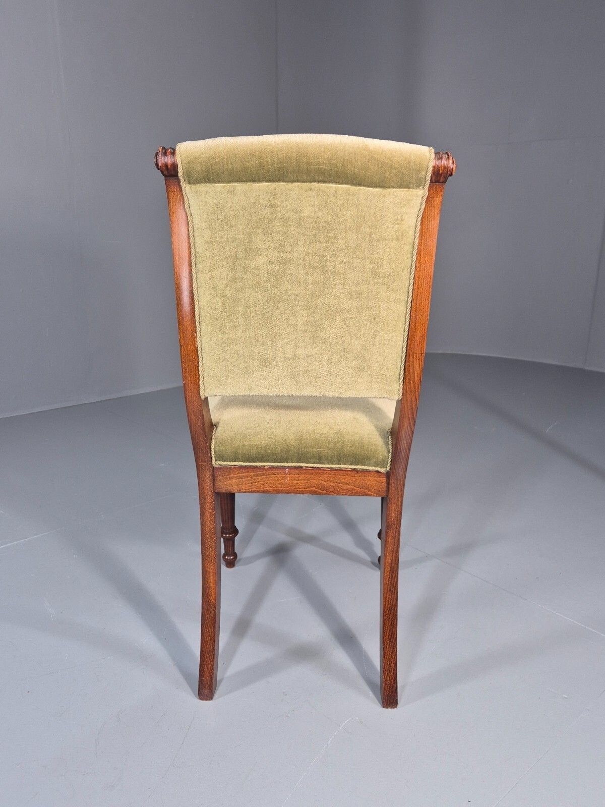 photo furniture Antique Danish Dining Chair Mahogany Frame 1850s Green Velour Eb11321 Vdin