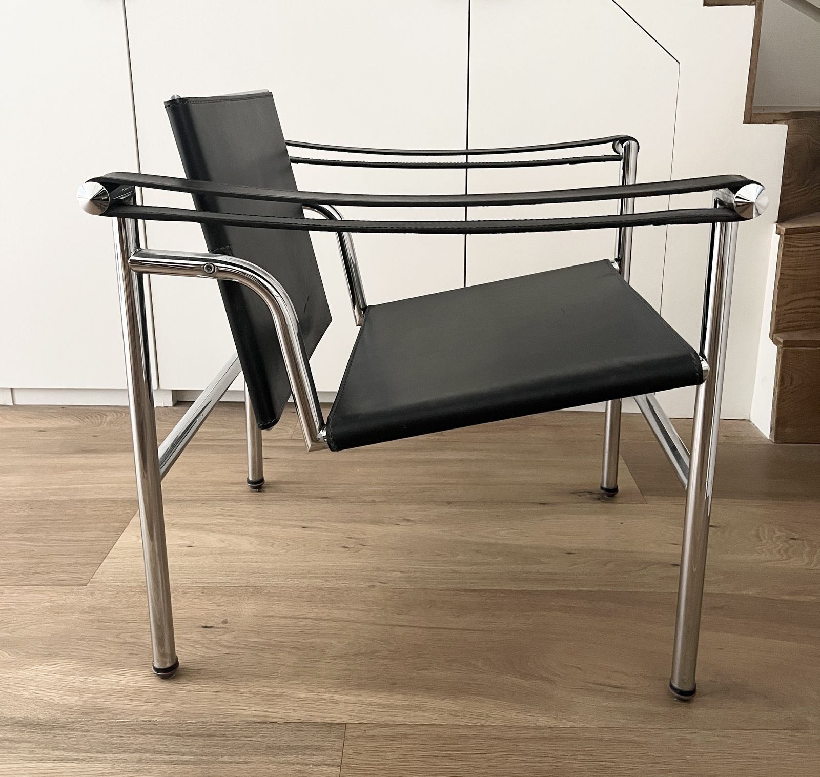Le Corbusier Vintage 1970s Black Leather Armchair Model  Lc1 For Cassina. photo furniture