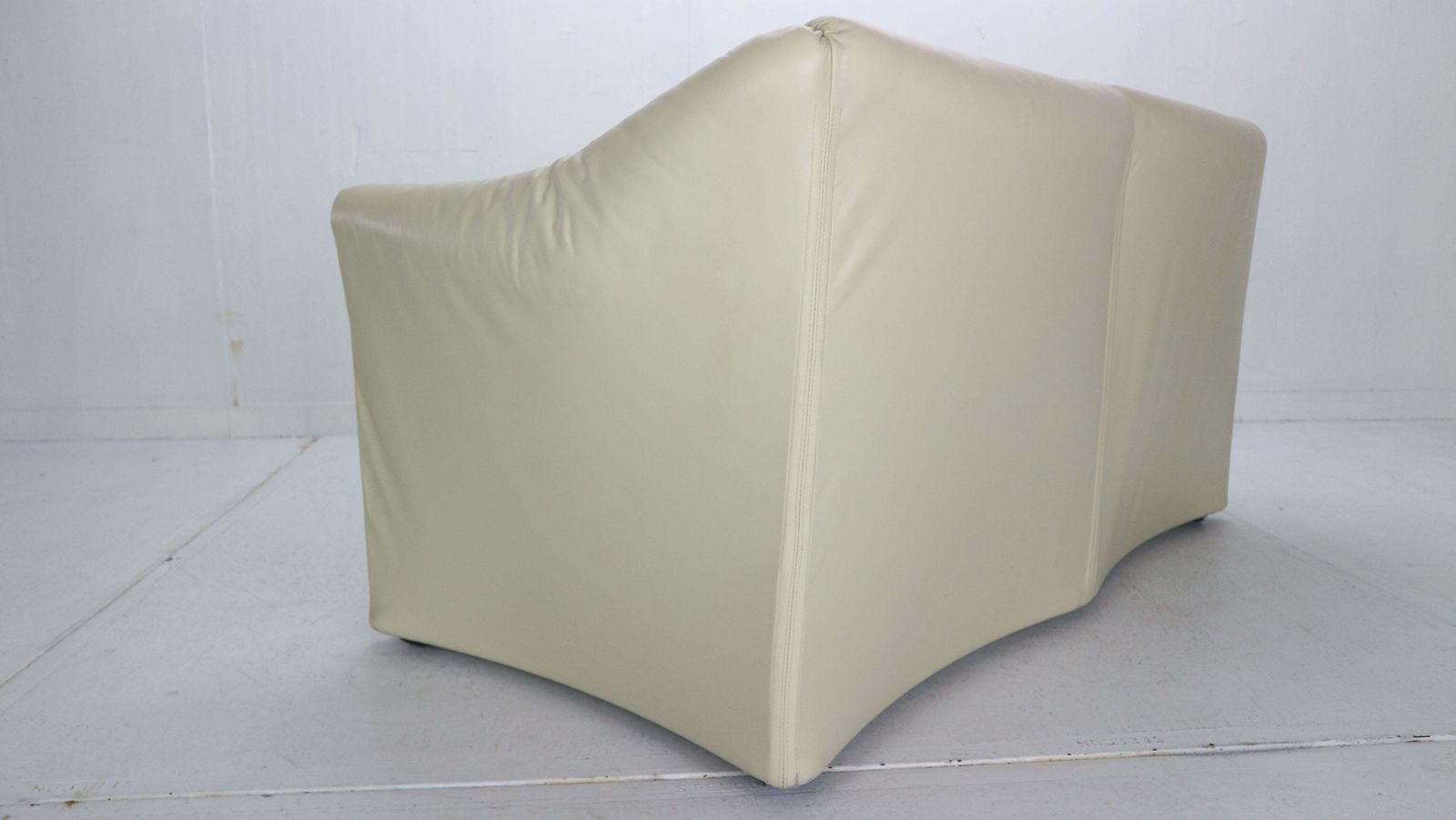 photo for sale Mario Bellini "Tentazione" Leather Sofa Or Loveseat For Cassina, 1970s