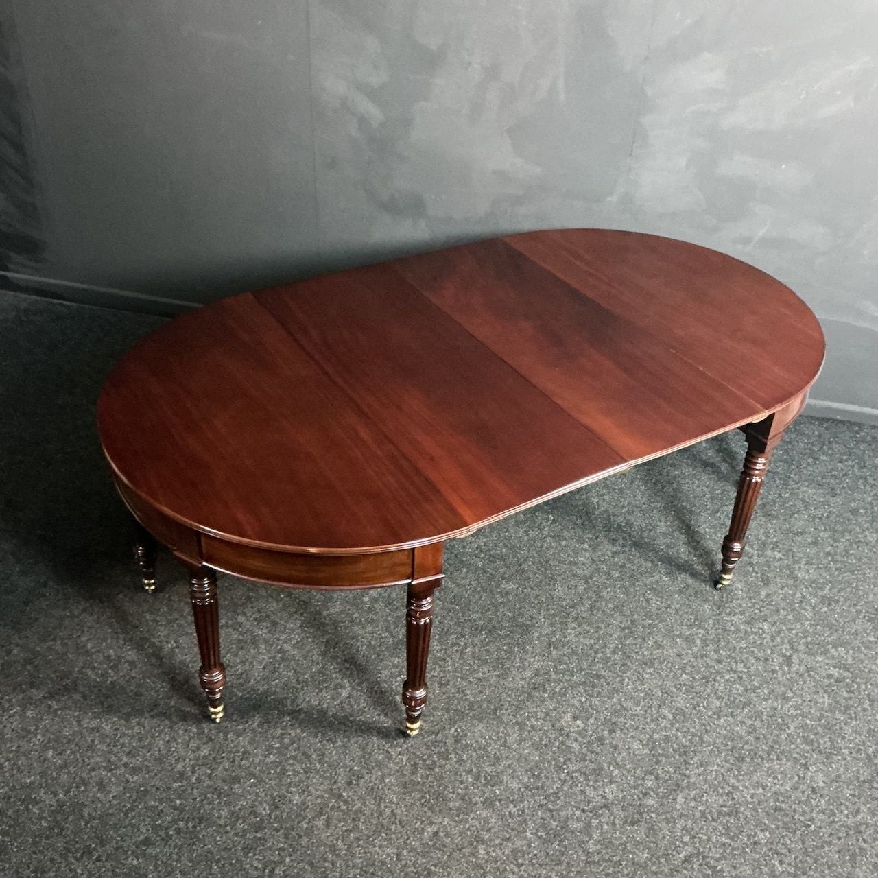 Mahogany Table In The Gillows Manner . Circa 1830. photo 4850.0