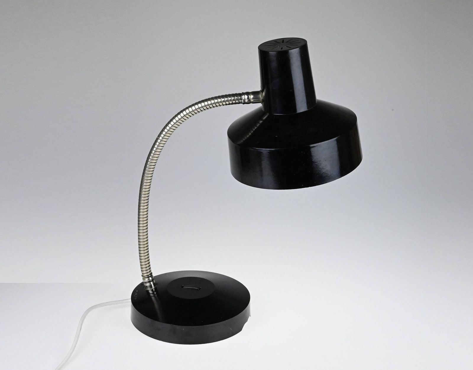Bauhaus Lamp, Bakelite Lamp, Desk Lamp, Gooseneck Lamp, Table Lamp, Art Deco Lamp, Vintage Lamp, Industrial Lamp, Industrail Lighting photo vinterior