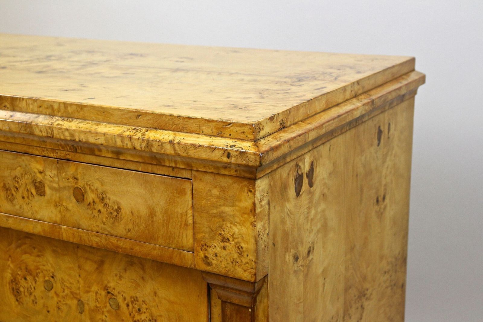 photo vintage 19th Century Biedermeier Chest Of Drawers, Poplar Wood, Germany Ca. 1840