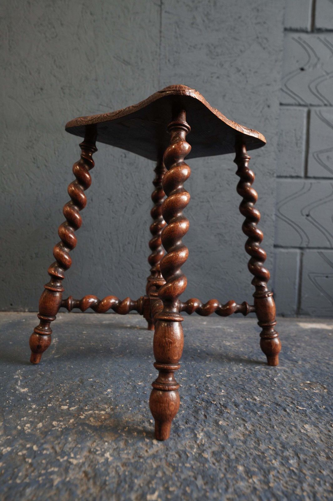 Jacobean Revival Carved Oak Barley Twist Stool / Occasional Table – C.1920s photo 195.0