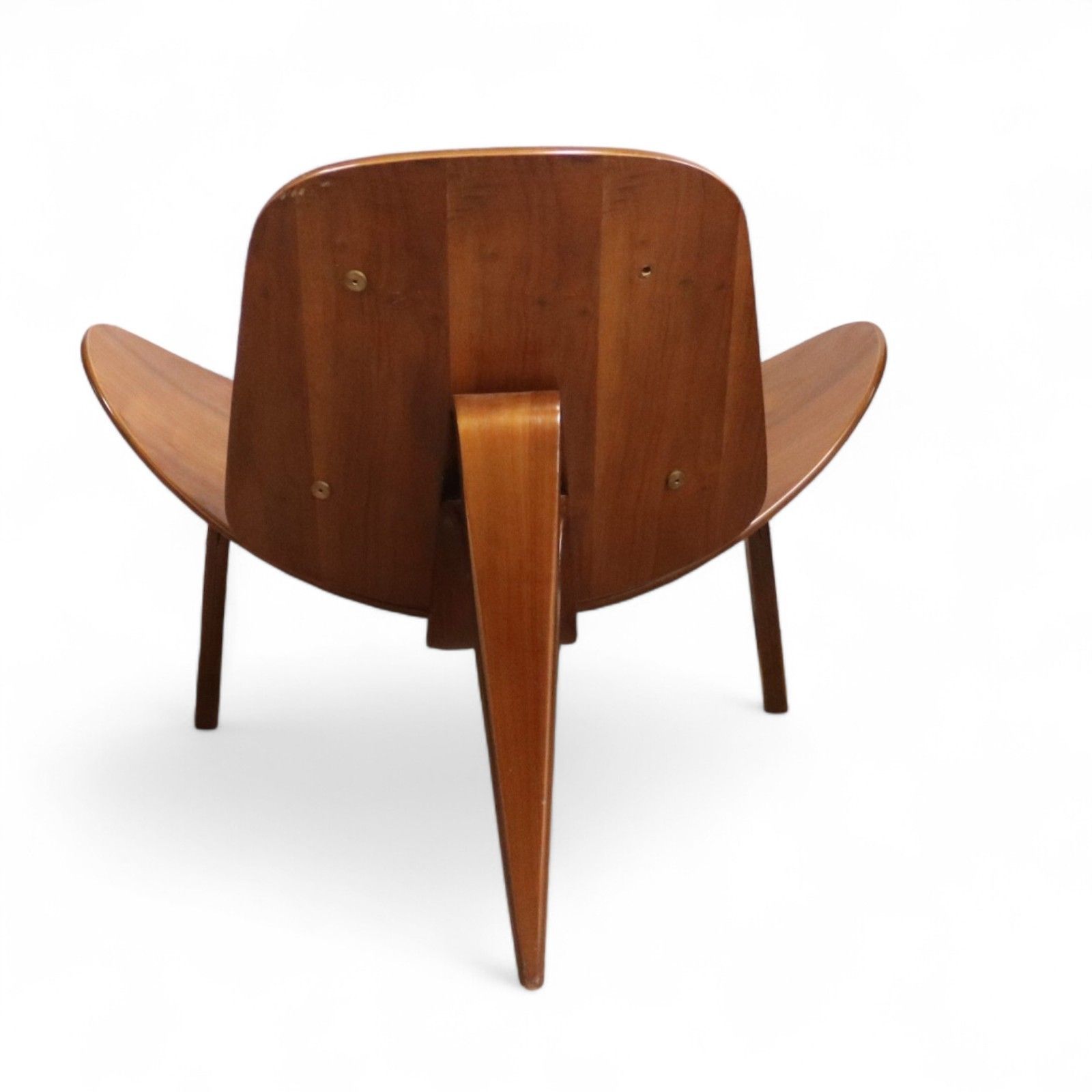 photo vinterior ​Mid Century Modern Walnut & Black Vinyl Shell Chair Hans J. Wegner Style