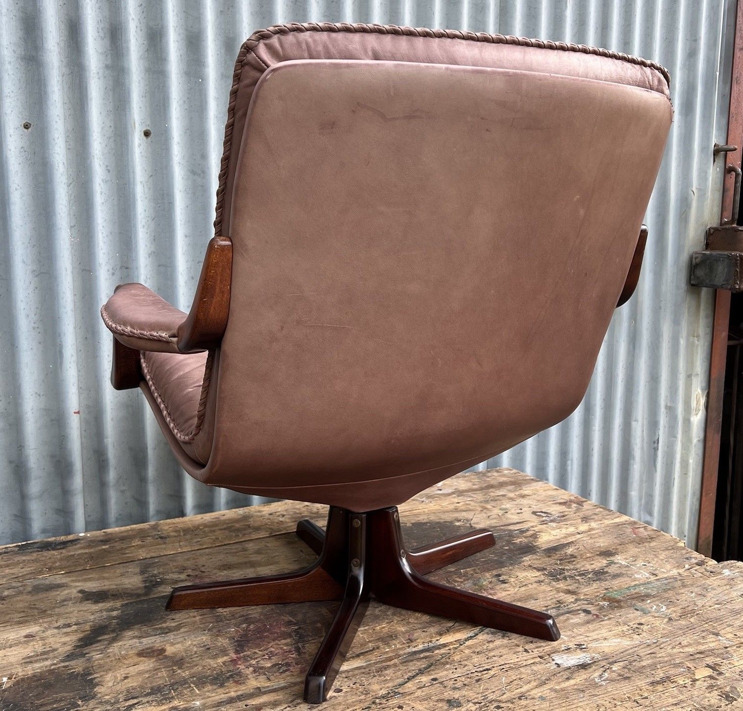 photo for sale Vintage Berg Danish Leather Swivel Armchair Mid Century 70s Scandinavian Retro