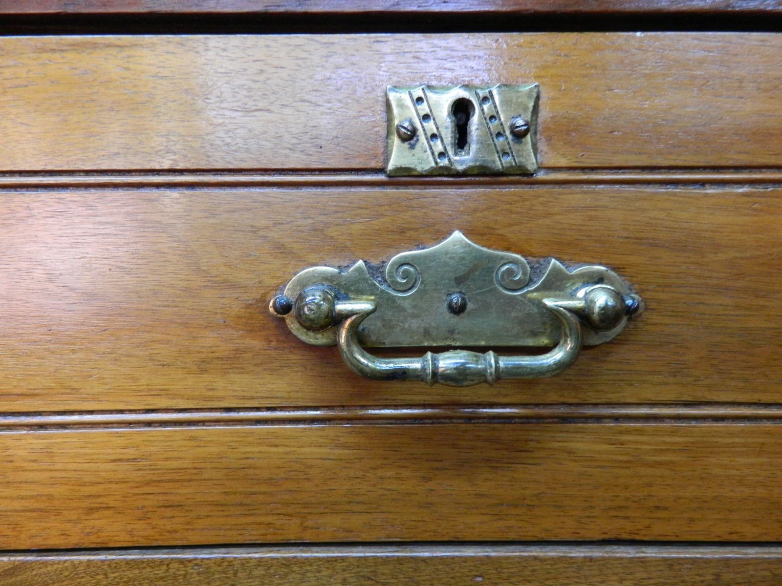Blyth And Sons Victorian Walnut Chest Of Drawers photo vintage
