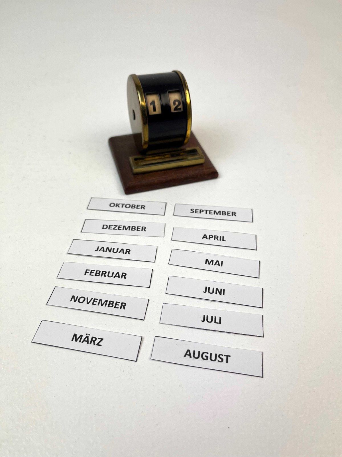 Rare Small Bauhaus Art Deco Enduring Perpetual Desk Calendar Germany 1930 photo vinterior