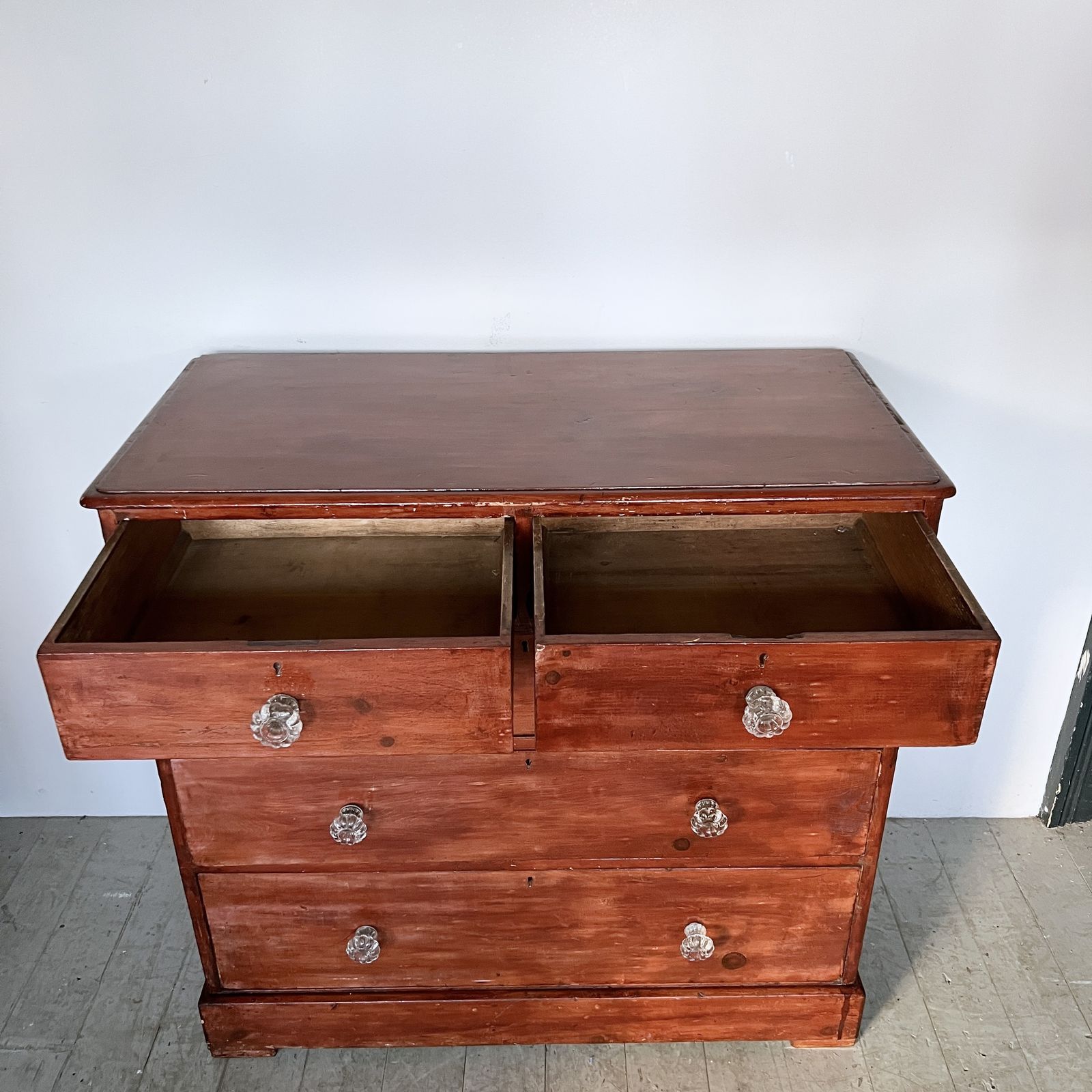 Stained Victorian Pine Chest Of Drawers With Glass Handles photo 395.0