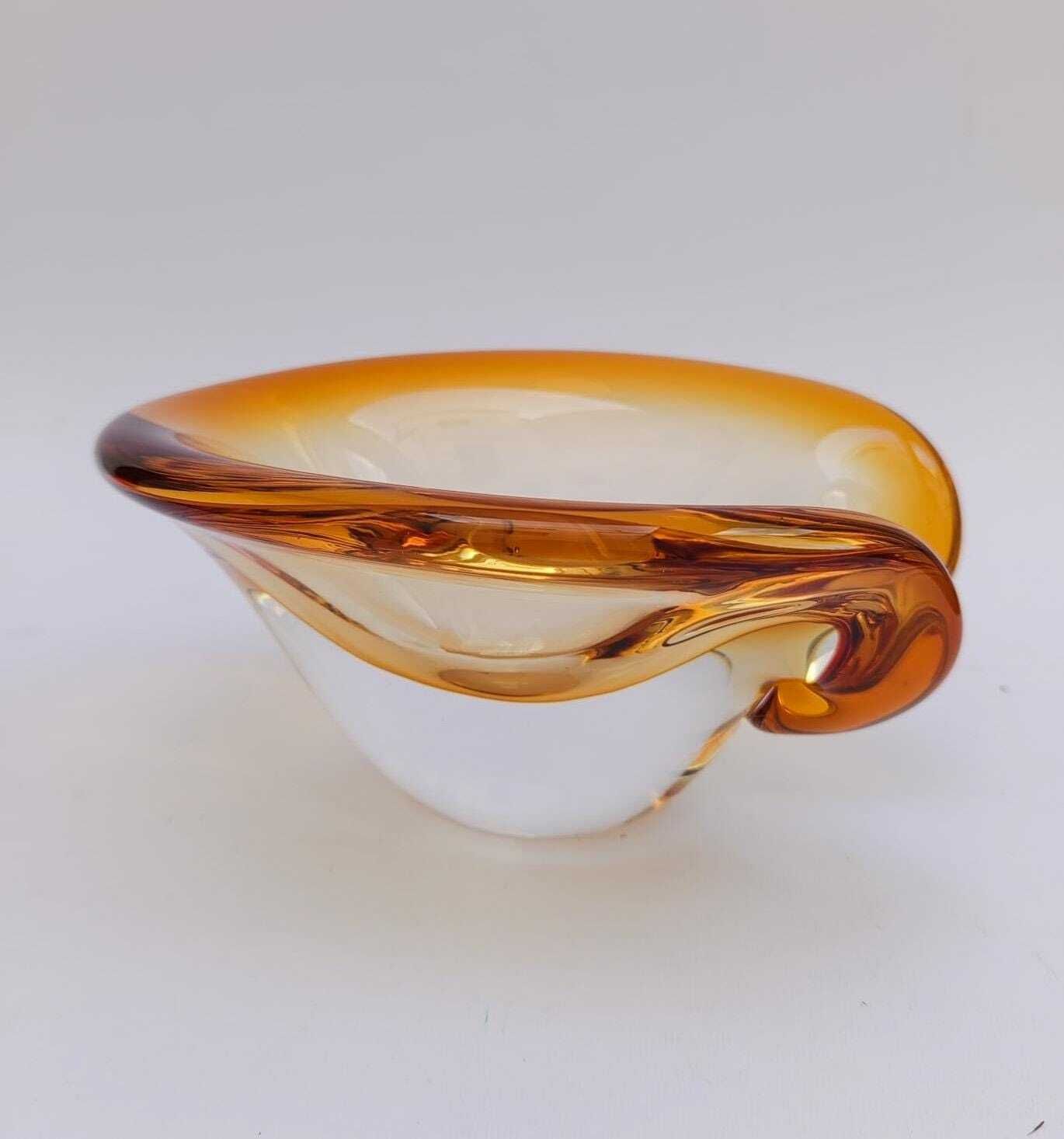 Stunning Murano Glass Cup In The Shape Of An Amber Shell, Seguso Venini Poli Era