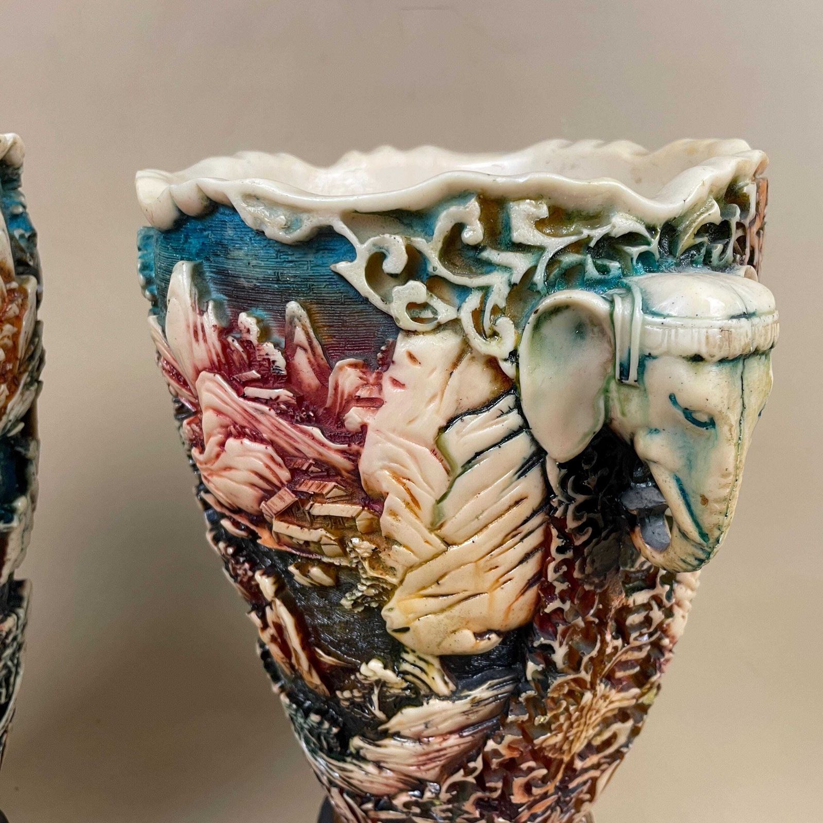 photo furniture Vintage Oriental Resin Vases Chinese Figurines Elephant Carved Asian Decor Pots Flower Display Green Red Home Decor Display Ornaments