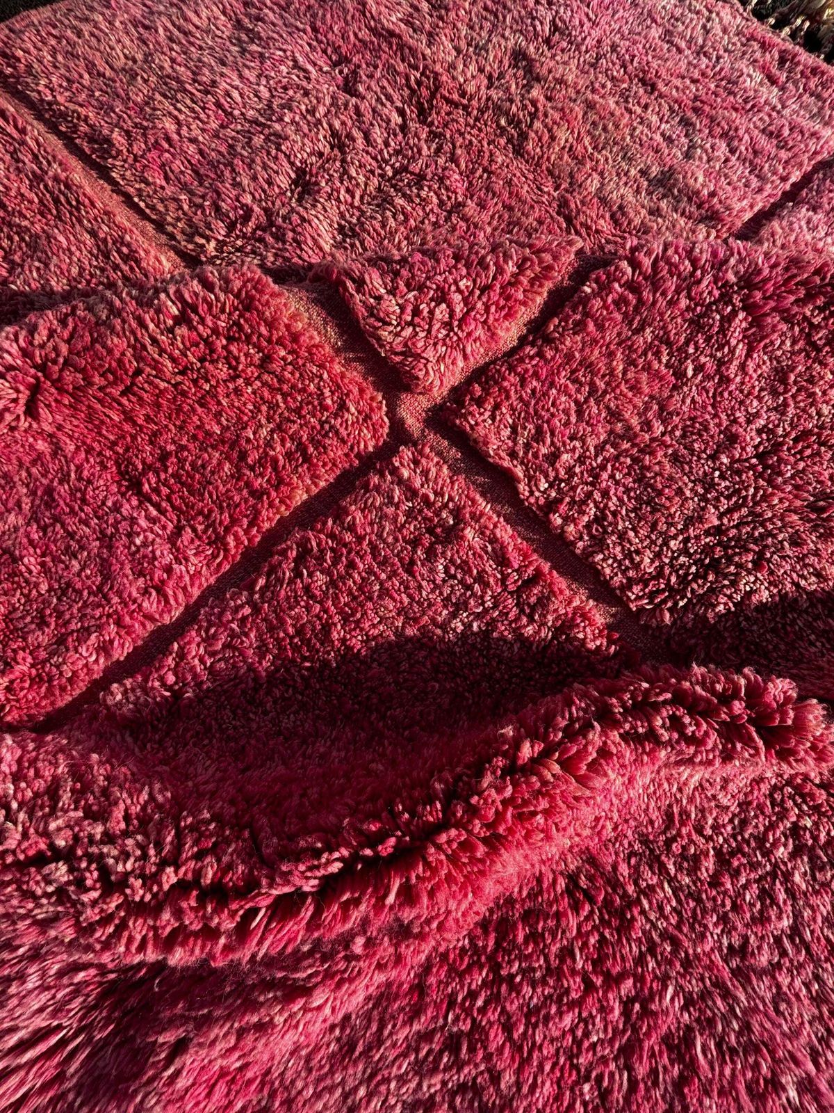 Moroccan Checkered Pink Wool Rug 230x250 Cm   Wool Beni Rug, Handmade Shaggy Rug, High Quality Wool Pink Rug   Boho Chic Rug photo vintage