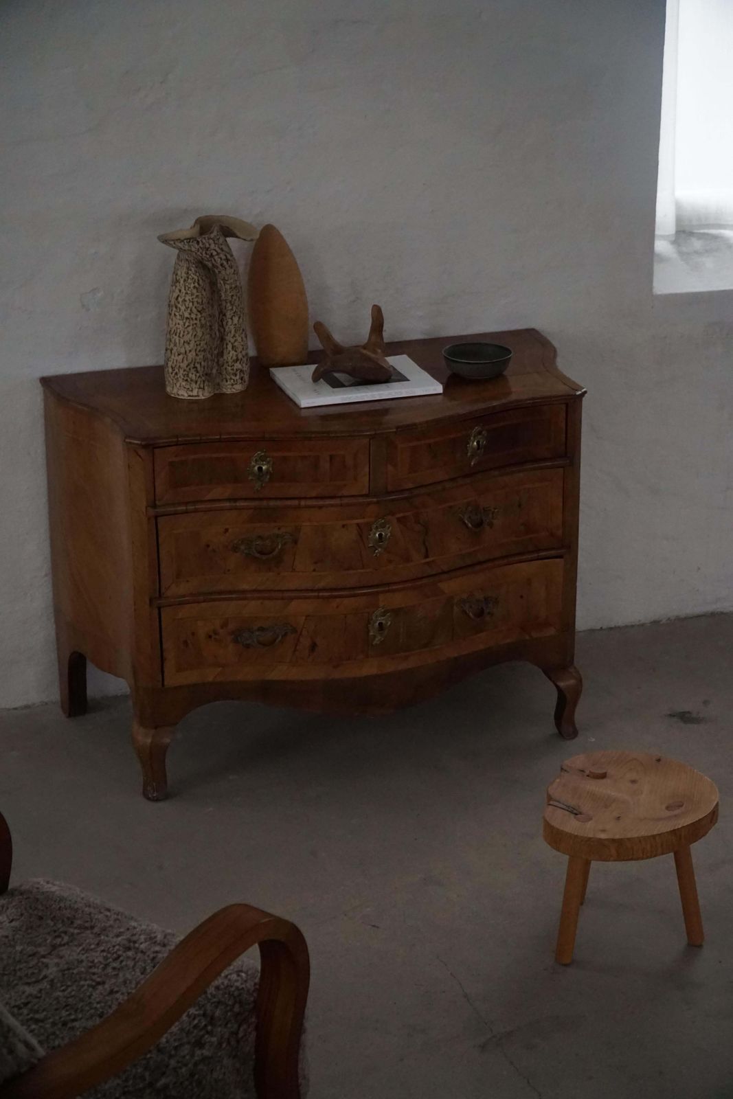 photo furniture 18th Century, Antique Serpentine Front Danish Baroque Walnut Chest Of Drawers