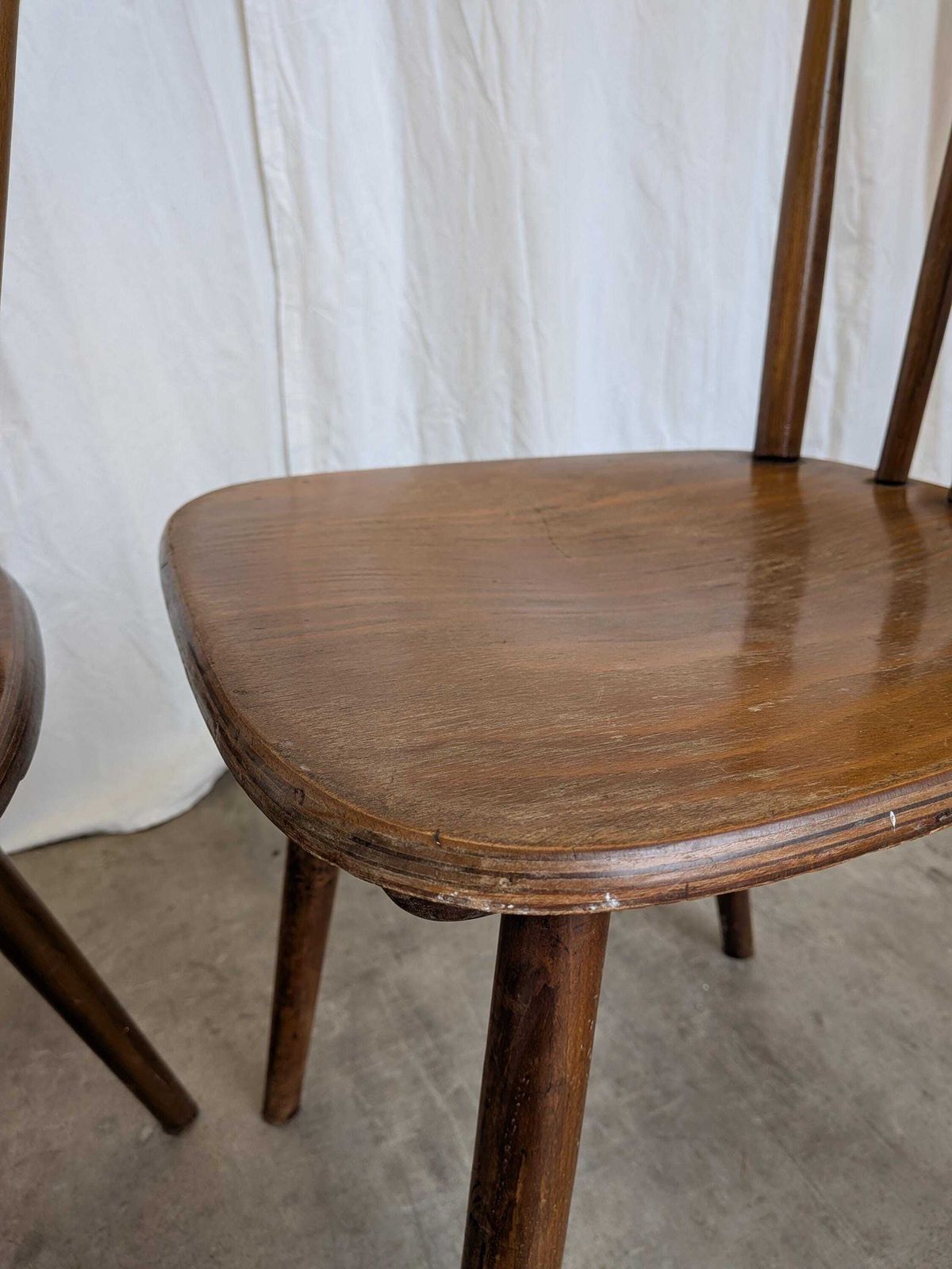 photo vinterior Set Of 4 Vintage Windsor Dining Chairs: Mid Century Brown Wooden / Stol Kamnik 1970s
