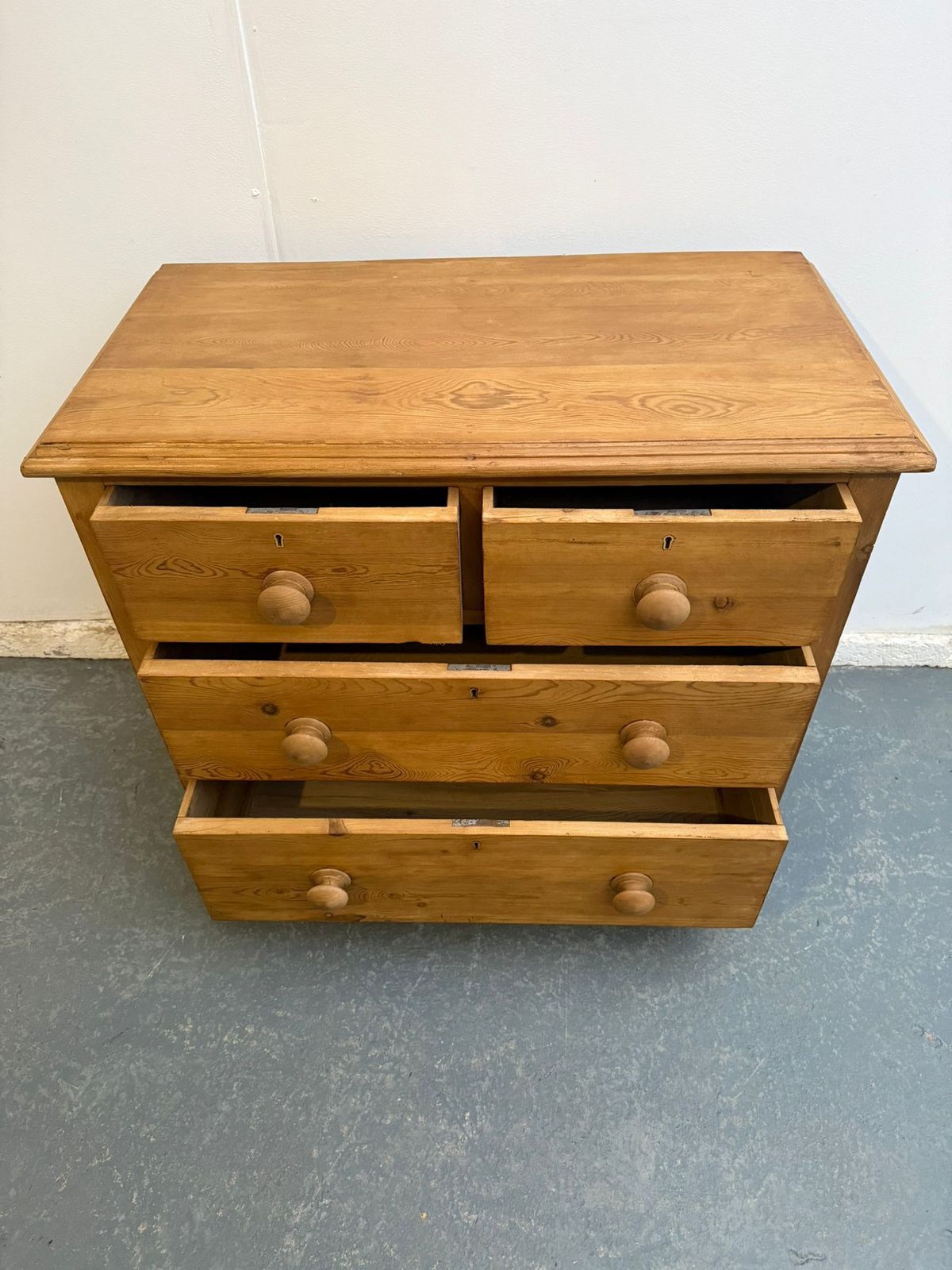 A Cracking Pine Victorian Waxed 4 Drawer Chest Of Drawers photo buy