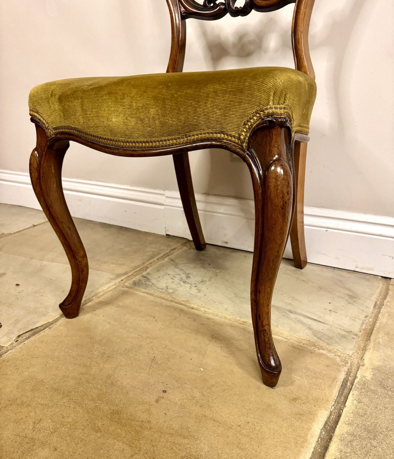 Stunning Quality Set Of Six Antique Rosewood Balloon Back Dining Chairs photo vintage