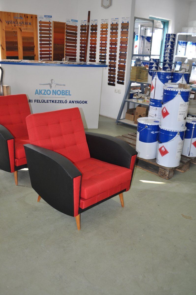 Set Of Vintage Red & Black Lounge Chairs, 1960s photo 1127.0