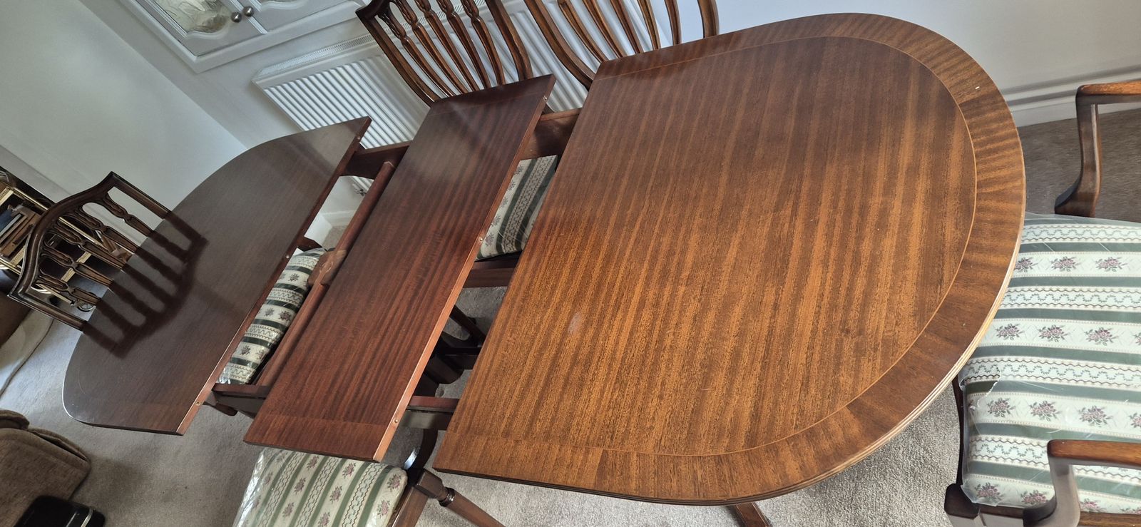 Strongbow Furniture Collection   Dining Table And Chairs photo 150.0