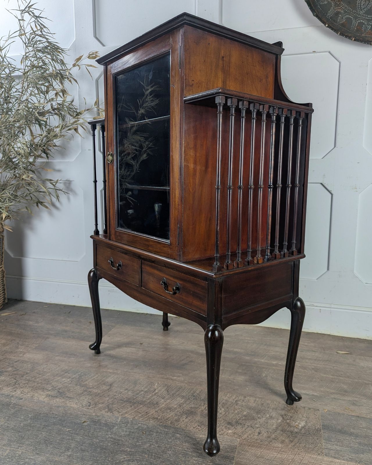 photo furniture Early 20th Century Mahogany Music Or Display Cabinet