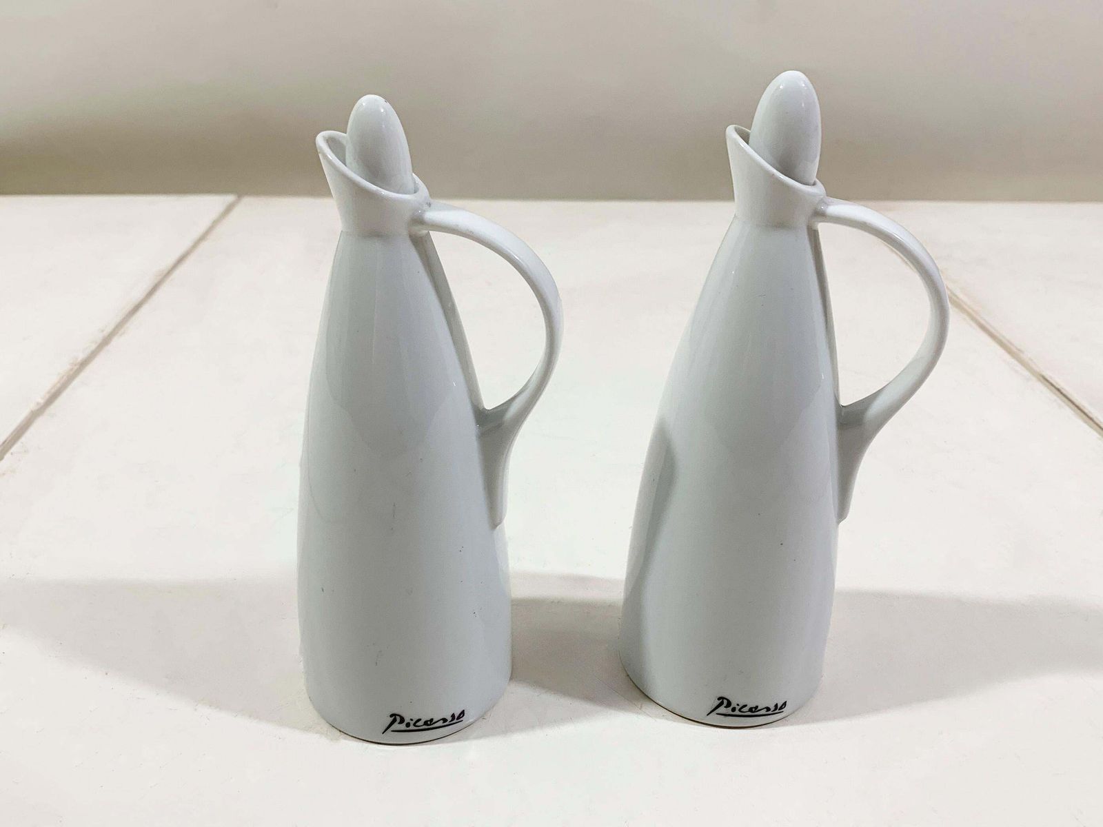 Pair Of Picasso "Le Roi Badadakharida" Licensed Tognana, Oil/Vinegar Cruets photo 712.0