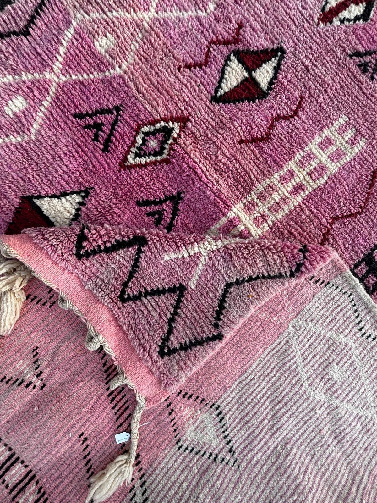 Moroccan Boujad Rug 310x210 Cm – Decorative Handmade Wool Area Rug, Pink Berber Rug, Large Statement Moroccan Rug photo Textiles