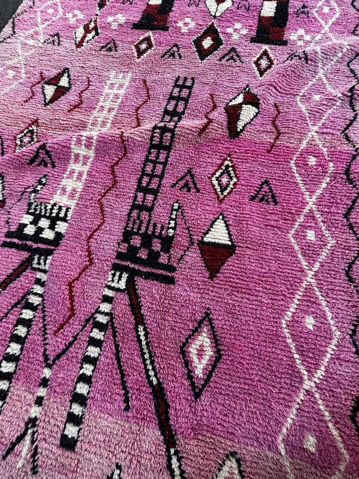 Moroccan Boujad Rug 310x210 Cm – Decorative Handmade Wool Area Rug, Pink Berber Rug, Large Statement Moroccan Rug photo vinterior