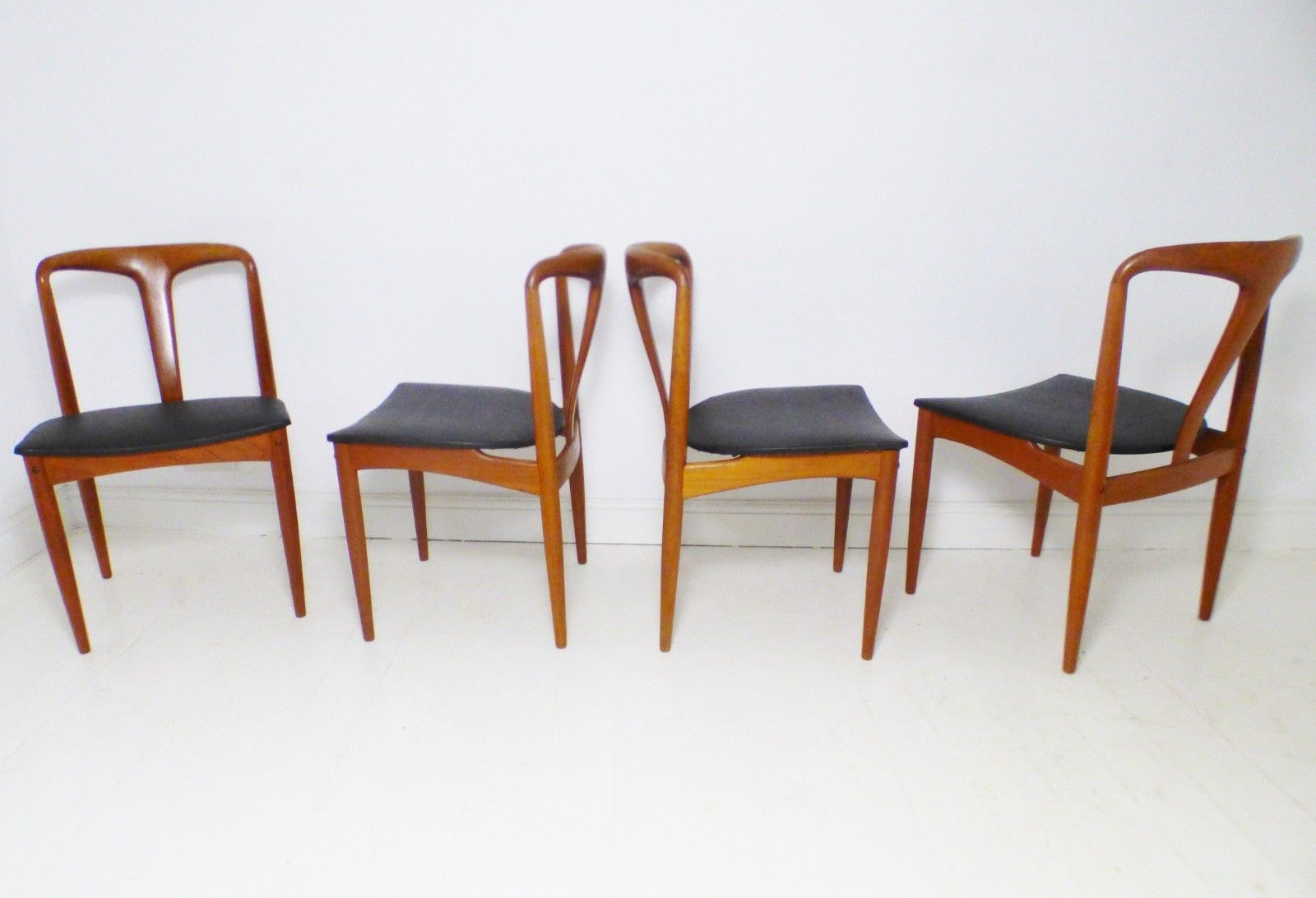 Stunning Set 4 Vintage Danish Teak Johannes Andersen Juliane Dining Chairs photo 1650.0