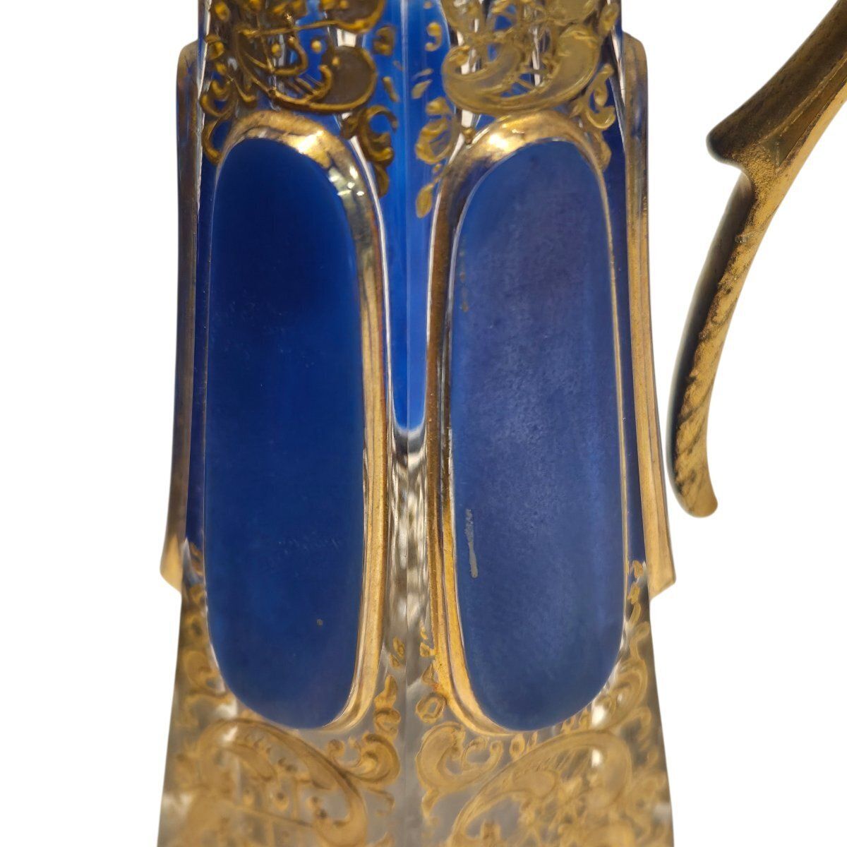 Carafe de service en cristal émaillé et doré - Bohême, XIXe siècle photo buy