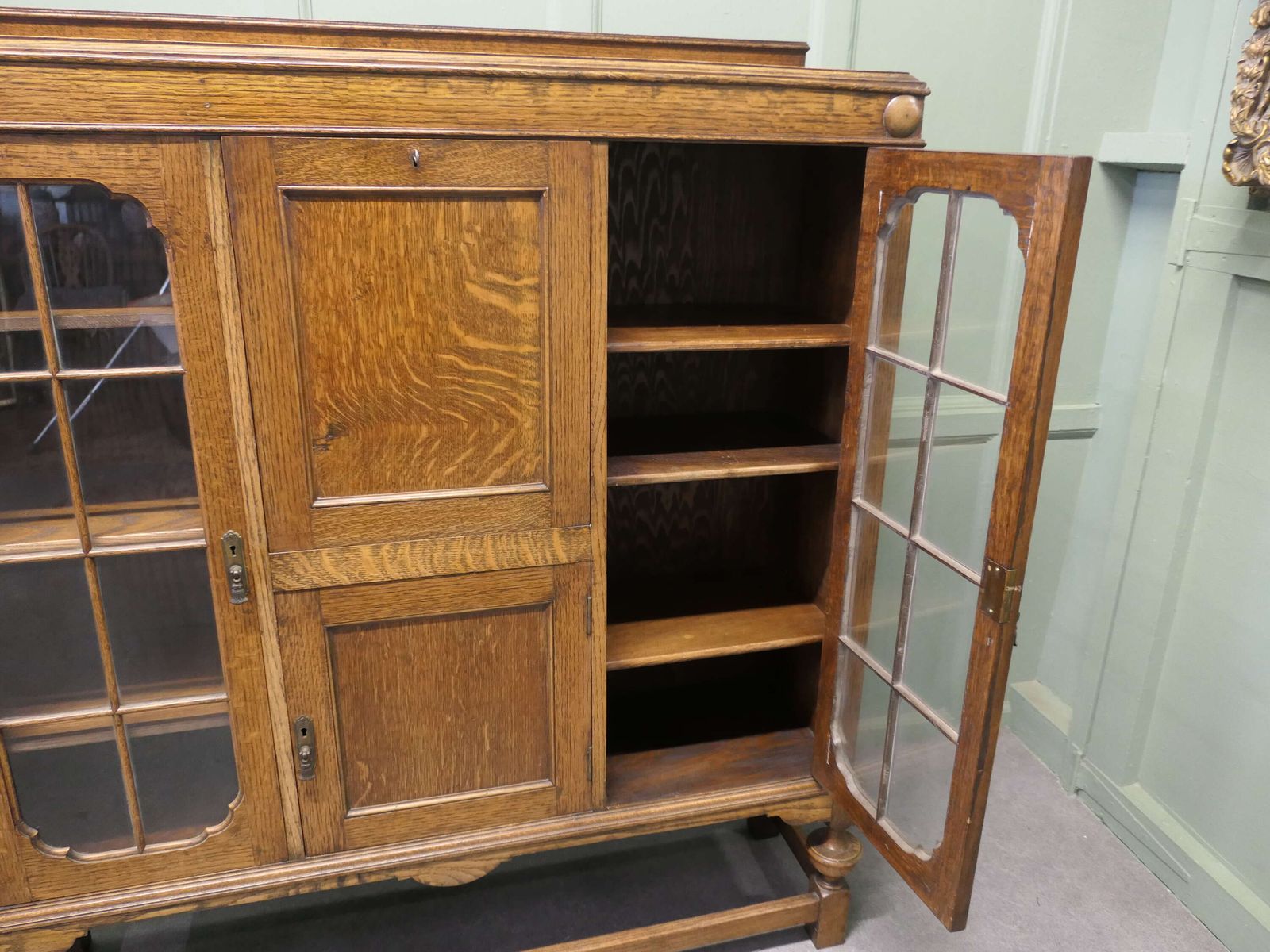 Arts And Crafts Golden Oak Display Cabinet, Bureau, Book Case photo 1020.0