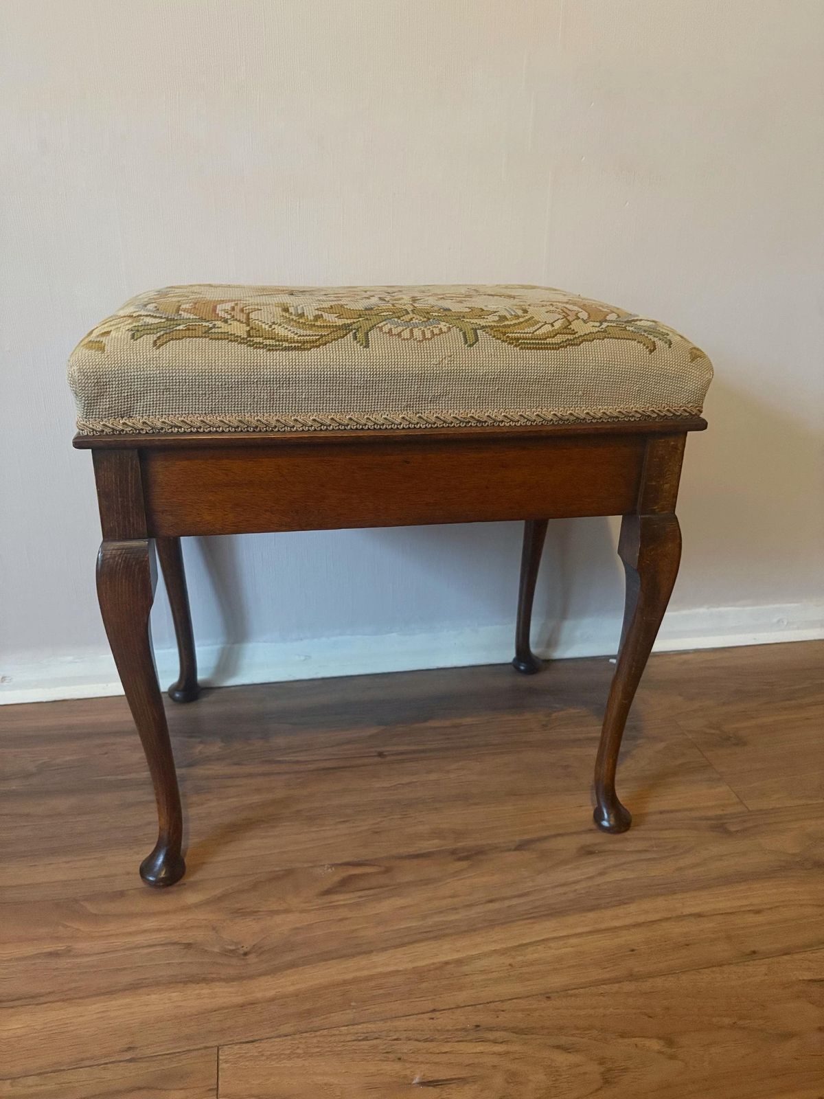 Antique Victorian Mahogany Tapestry Top Piano/Dressing Table Stool photo furniture