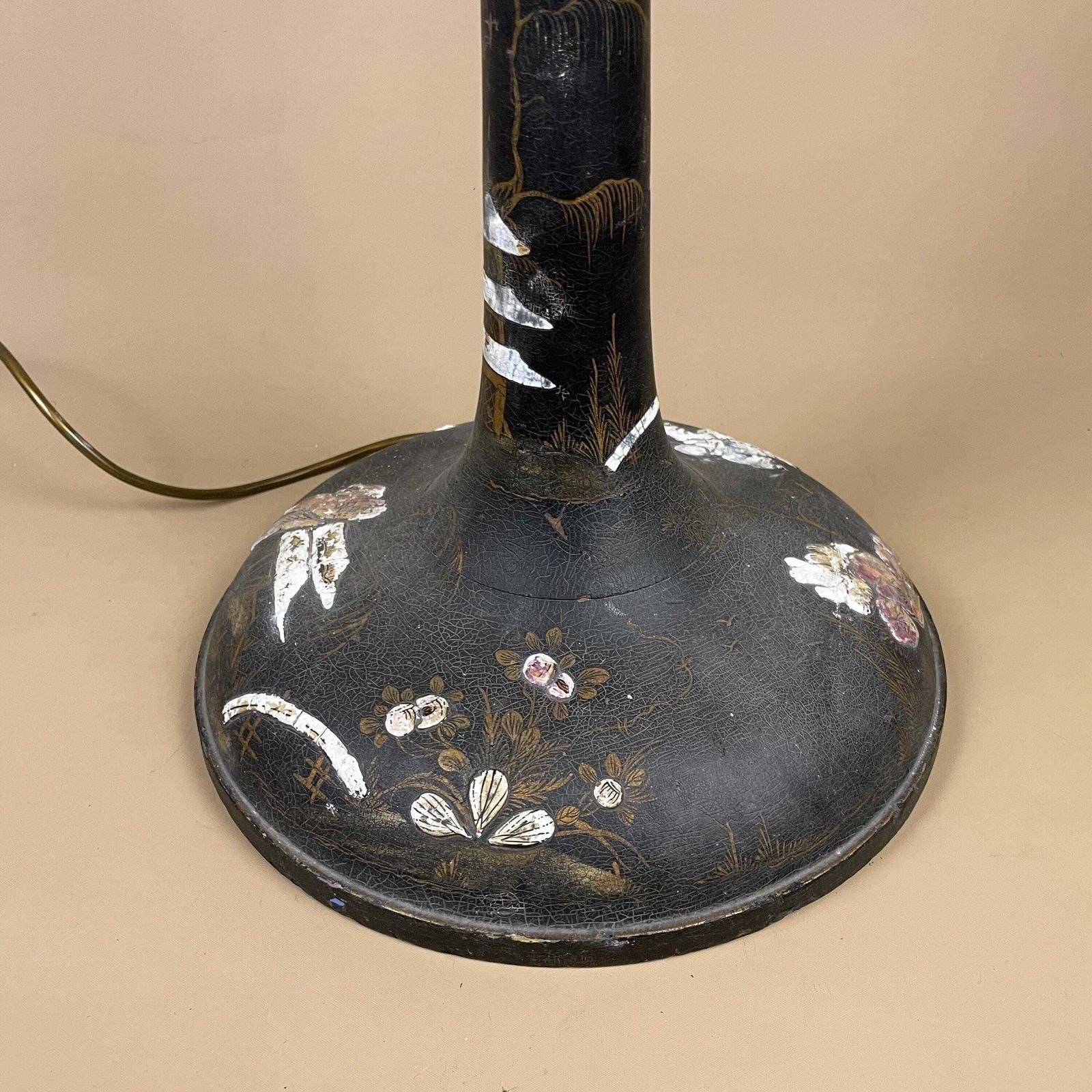 Antique Oriental Wooden Lamp Light Large Japanese Black Hand Painted Pattern Wood Freestanding Aged Unique Bedside Table 74cm Gold photo Lighting