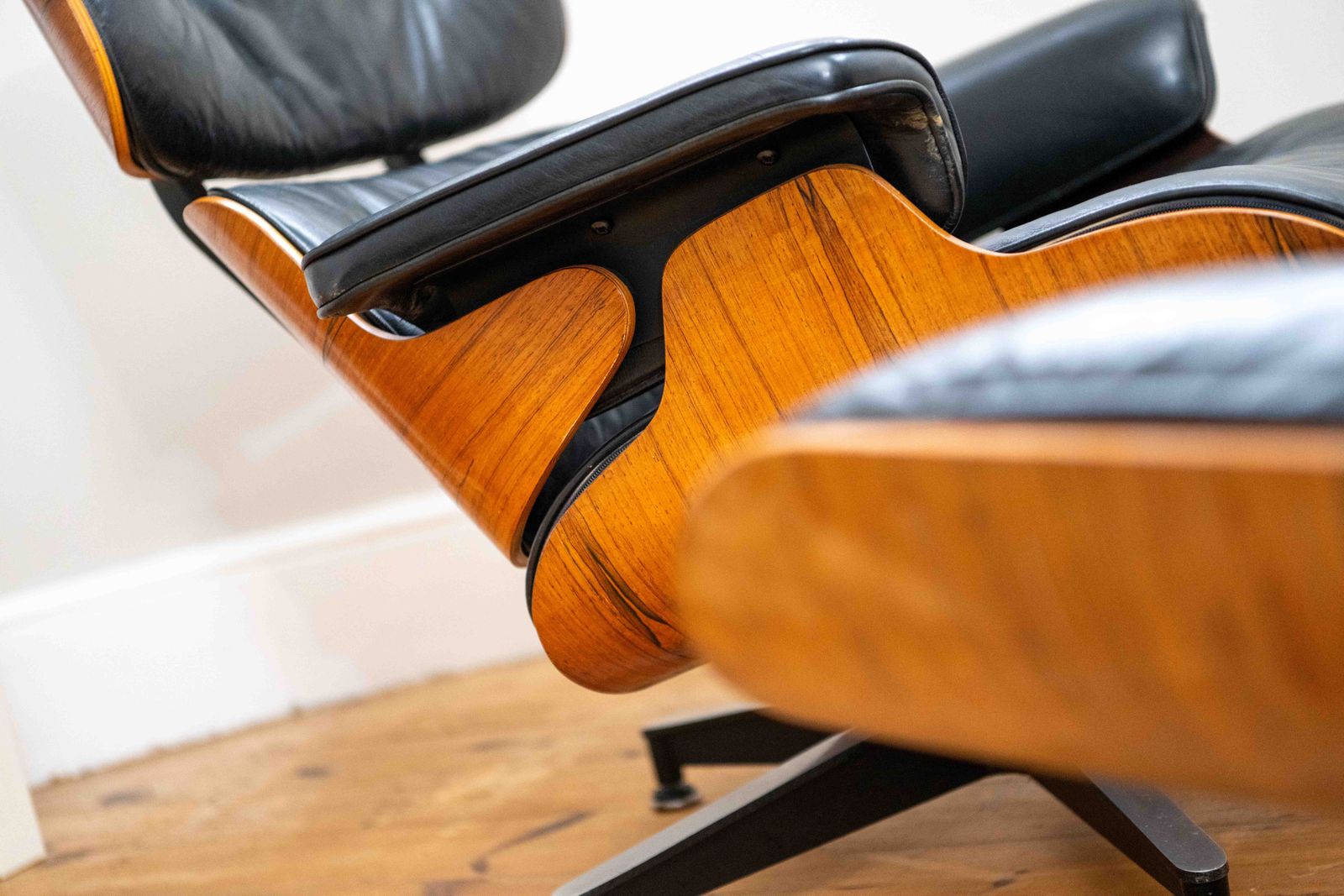 Original Charles And Ray Eames For Herman Miller   Lounge Chair .Circa 1970 photo furniture