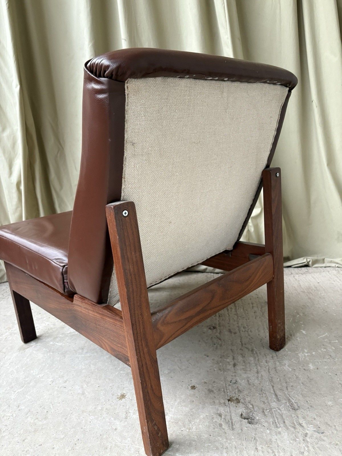 Vtg Mid Century Leather Lounge Chair Danish Scandi Retro R1029 photo vintage