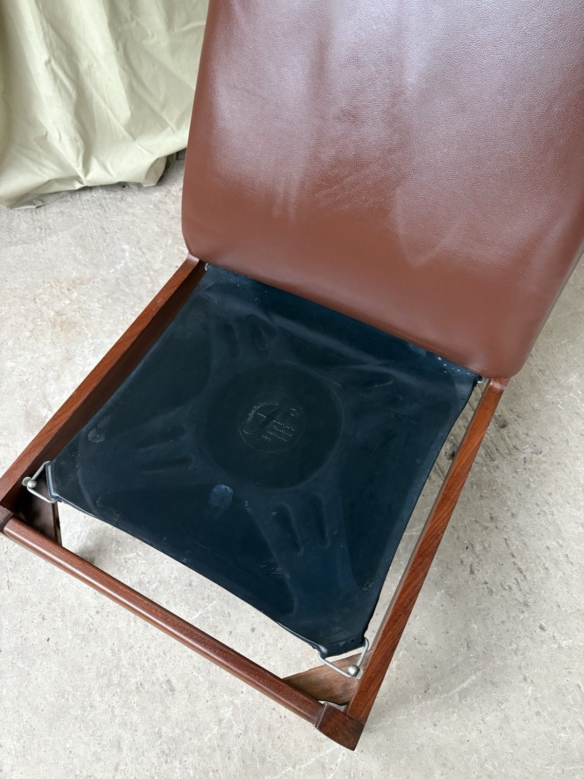 Furniture Vtg Mid Century Leather Lounge Chair Danish Scandi Retro R1029 photo