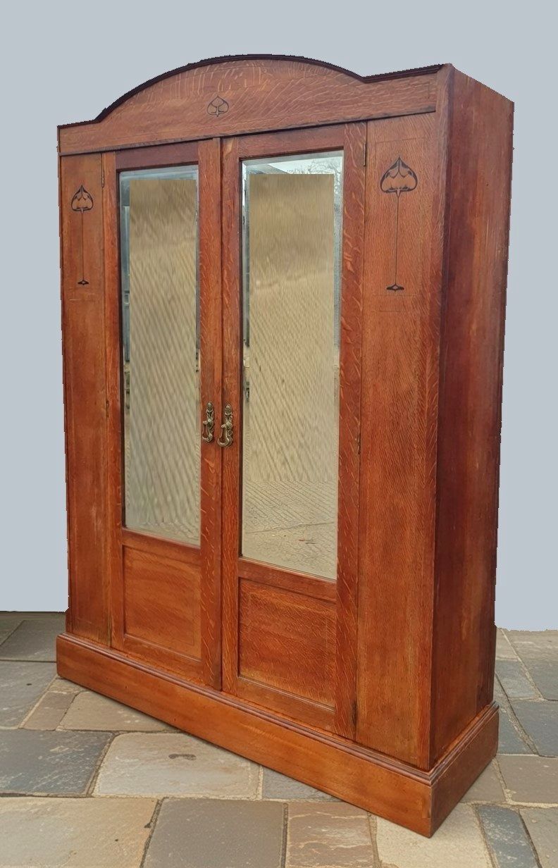 Fabulous Quality Inlaid Oak Arts And Crafts / Art Nouveau Wardrobe photo 850.0