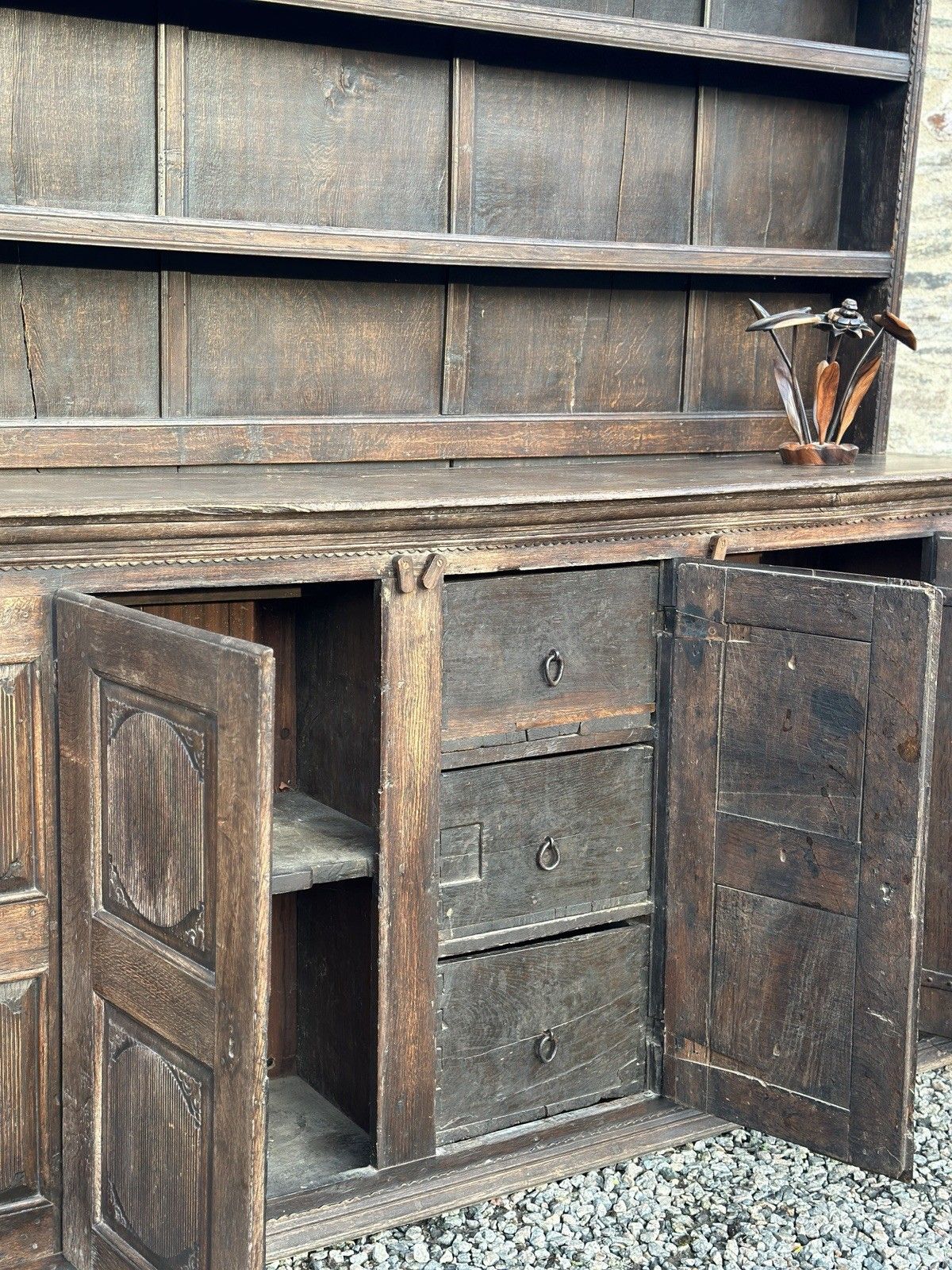 Special Early 17th Century English Oak Dresser With Barley Twist Supports photo vintage