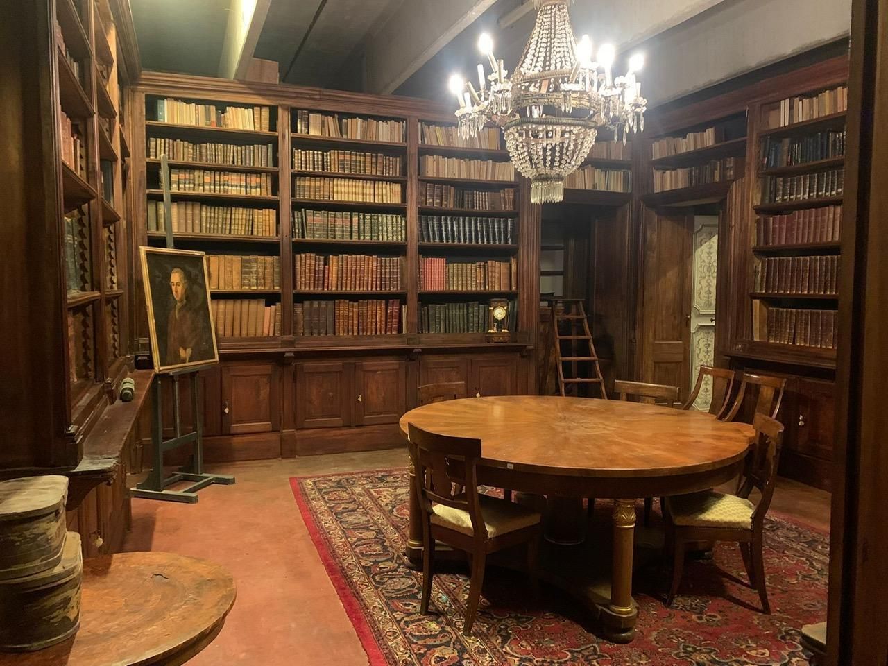 Huge Library Complete With Doors And Arranged On Four Sides Made Of Poplar, Italy photo Furniture
