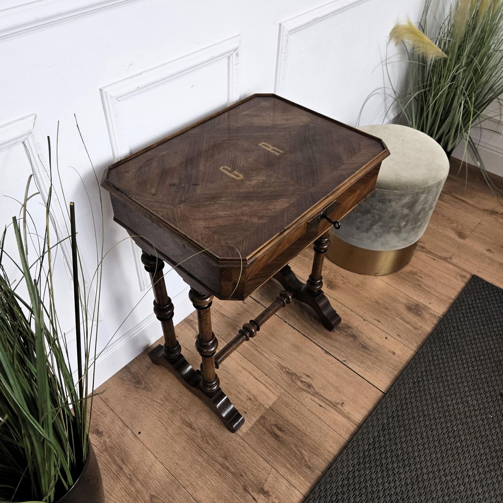 photo furniture Antique Italian Inlay Veneer Wood Bobbin Barley Twist Legs Sewing Side Table